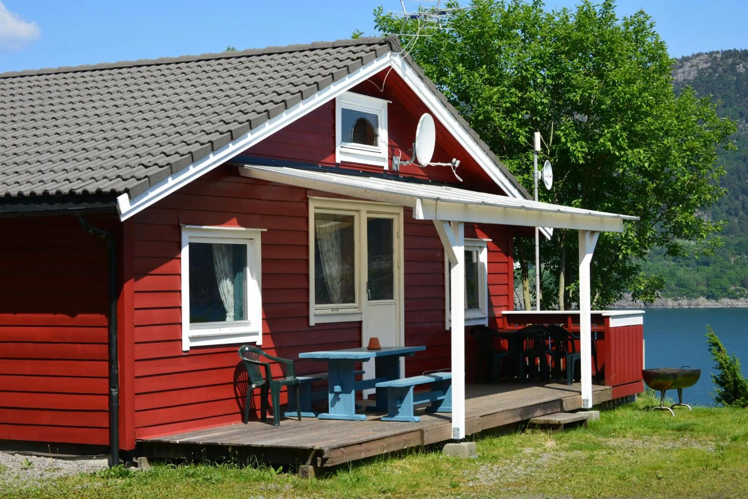 Property building in Langenuen Motel & Camping