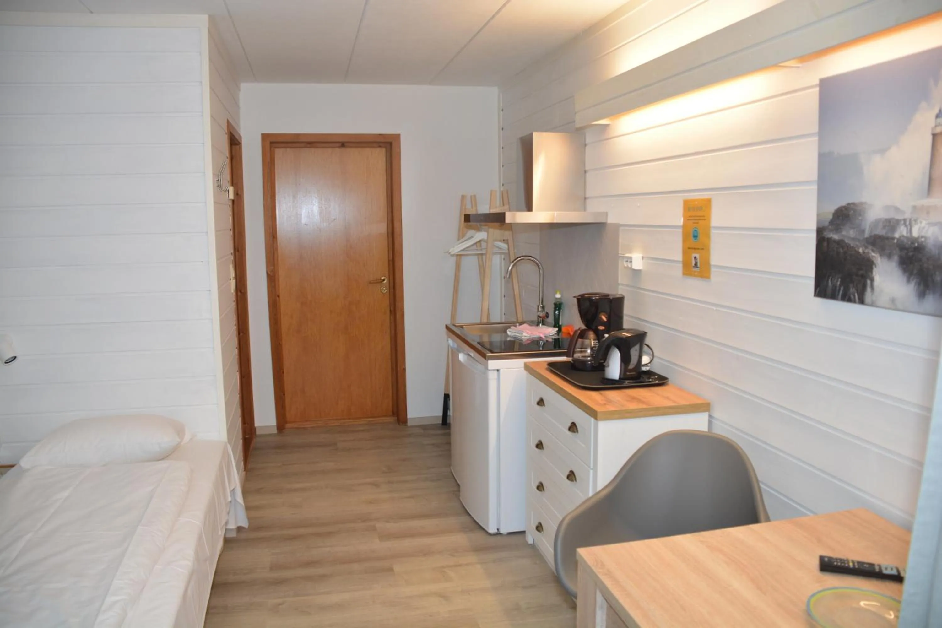 Bed in Langenuen Motel & Camping