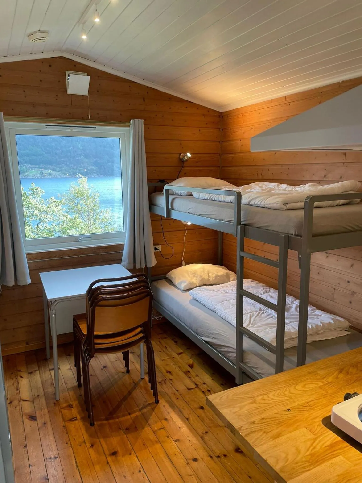 Dining area, Bed in Langenuen Motel & Camping