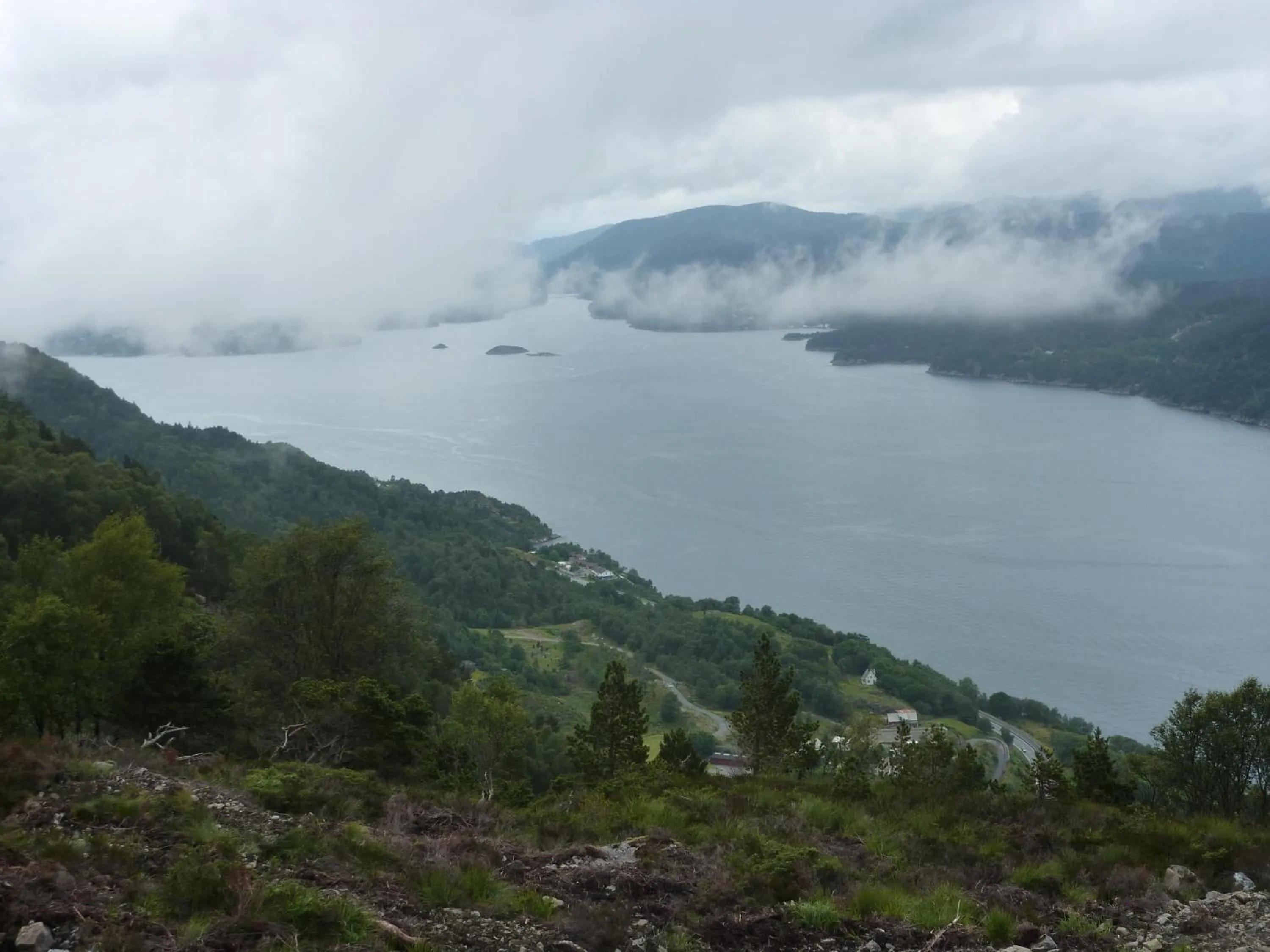 Hiking in Langenuen Motel & Camping