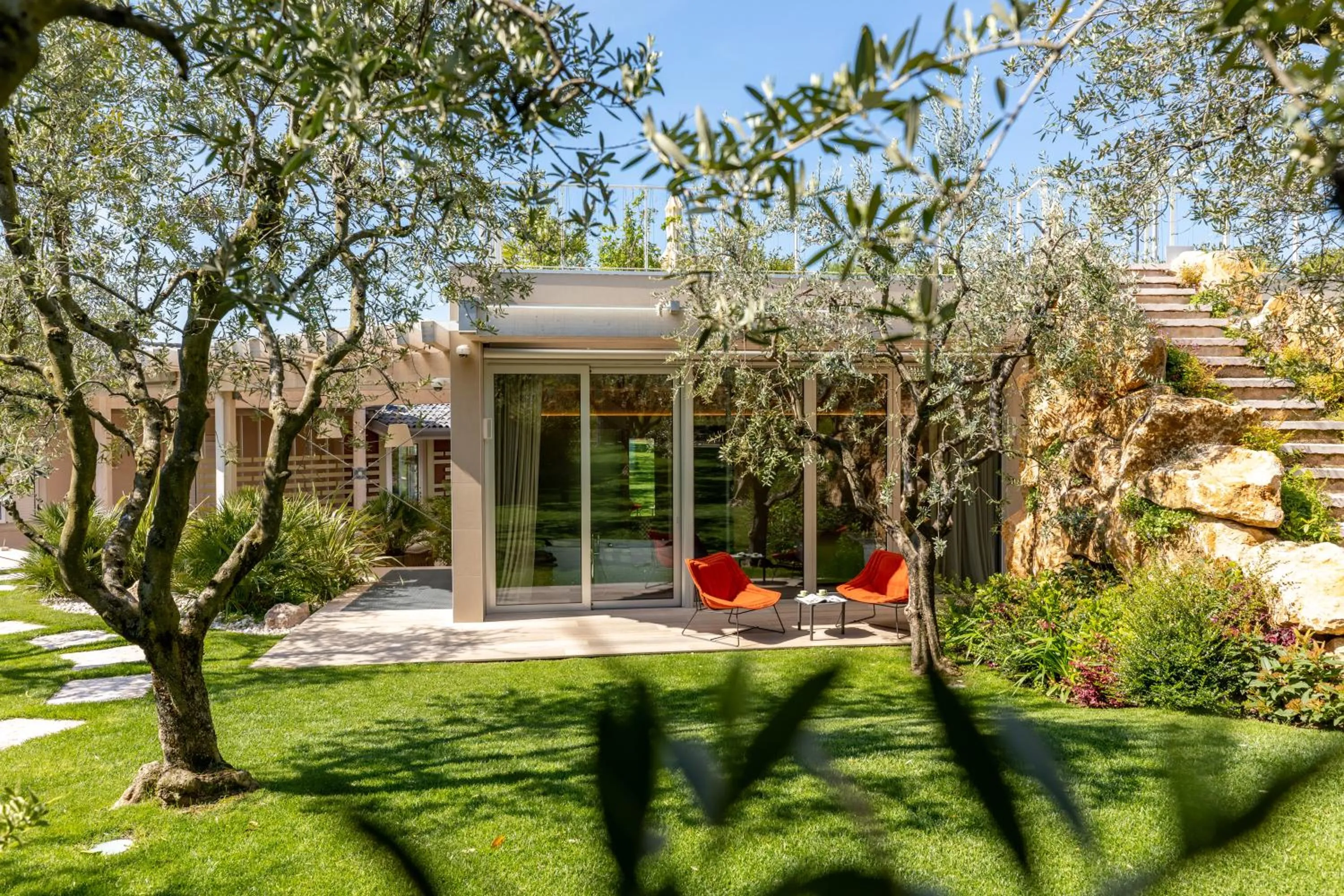 Day in San Colombano Suites