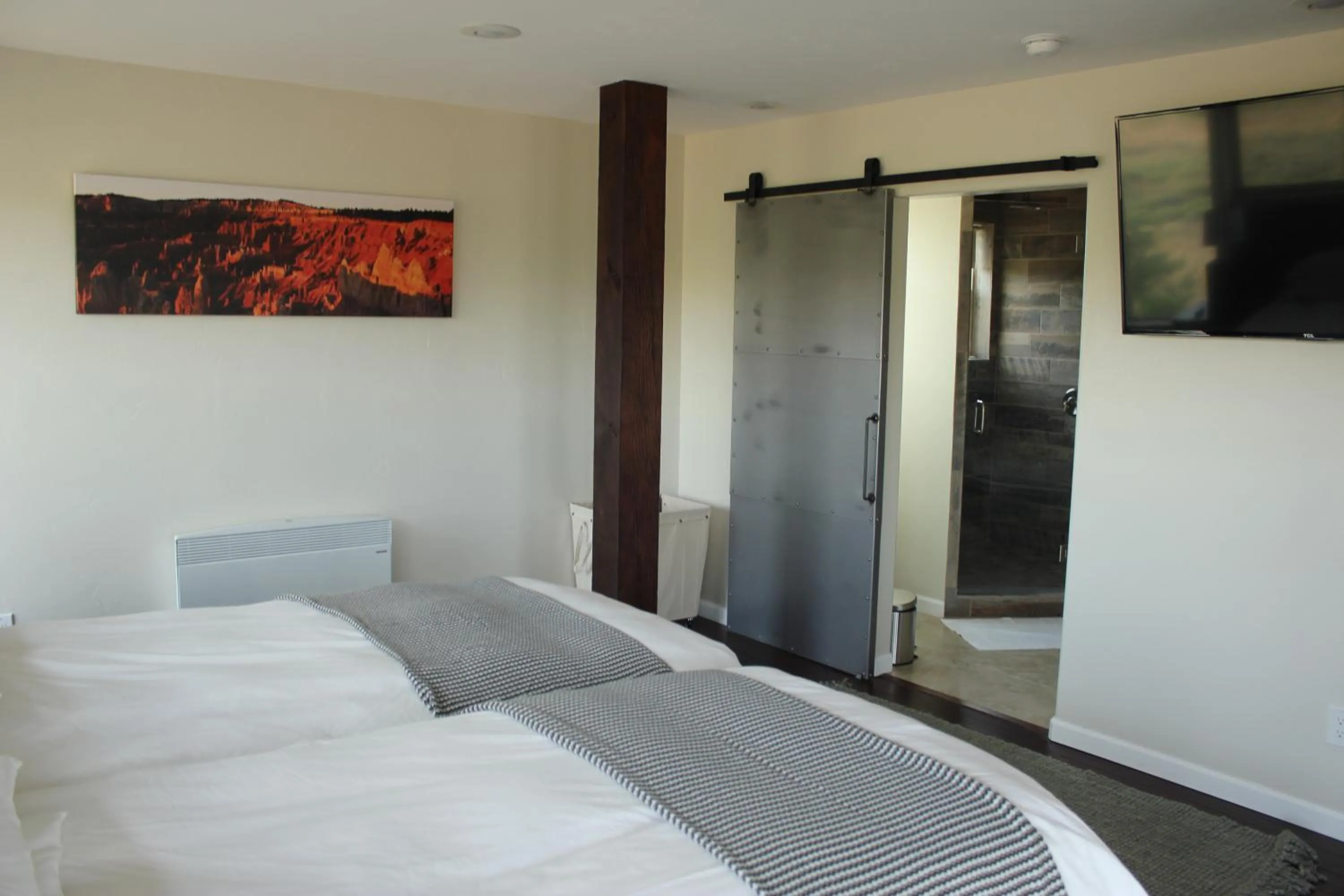 Bed in The Lookout at Sevier River