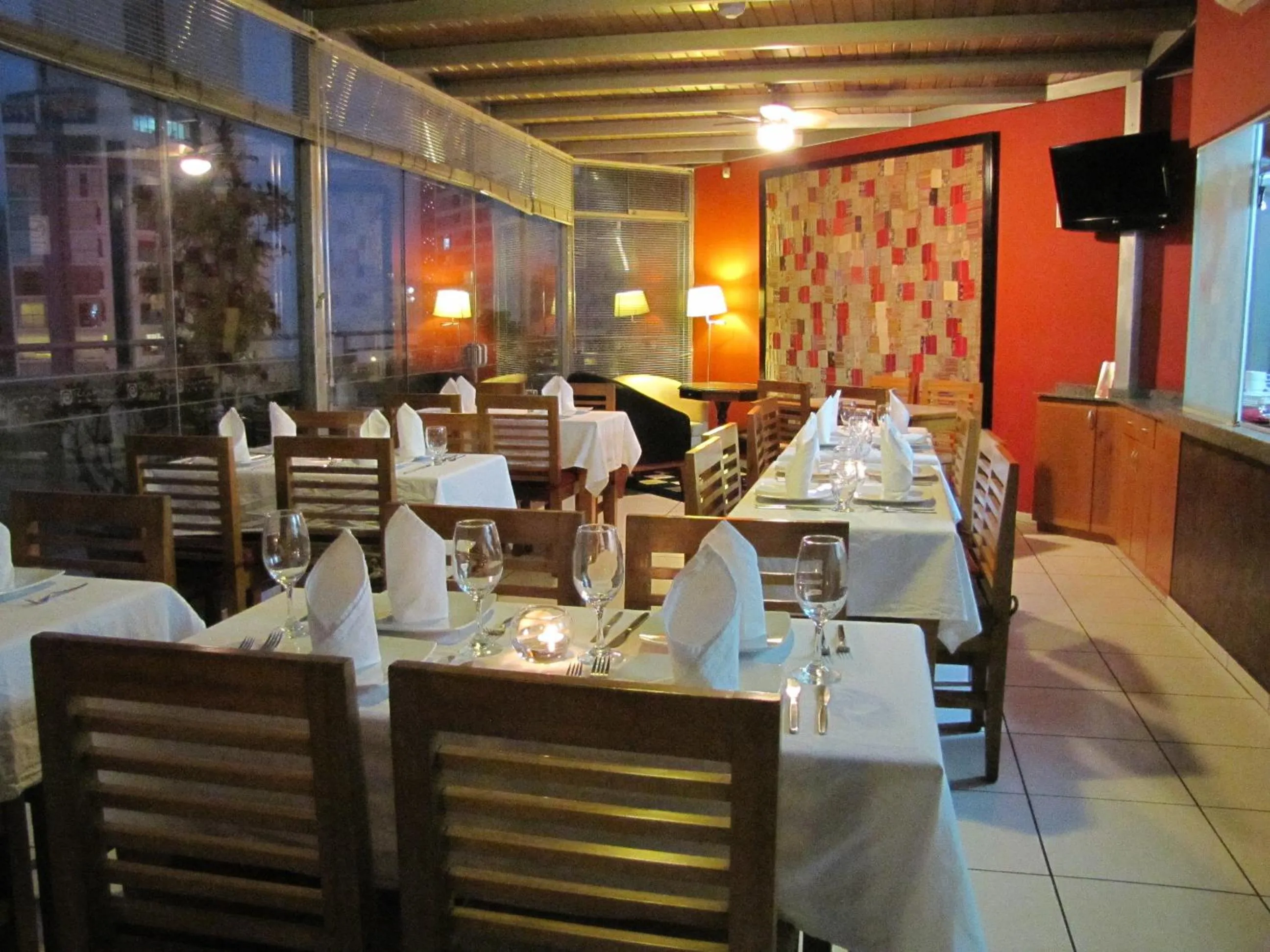 Restaurant/places to eat in Hotel Boutique Runcu Miraflores