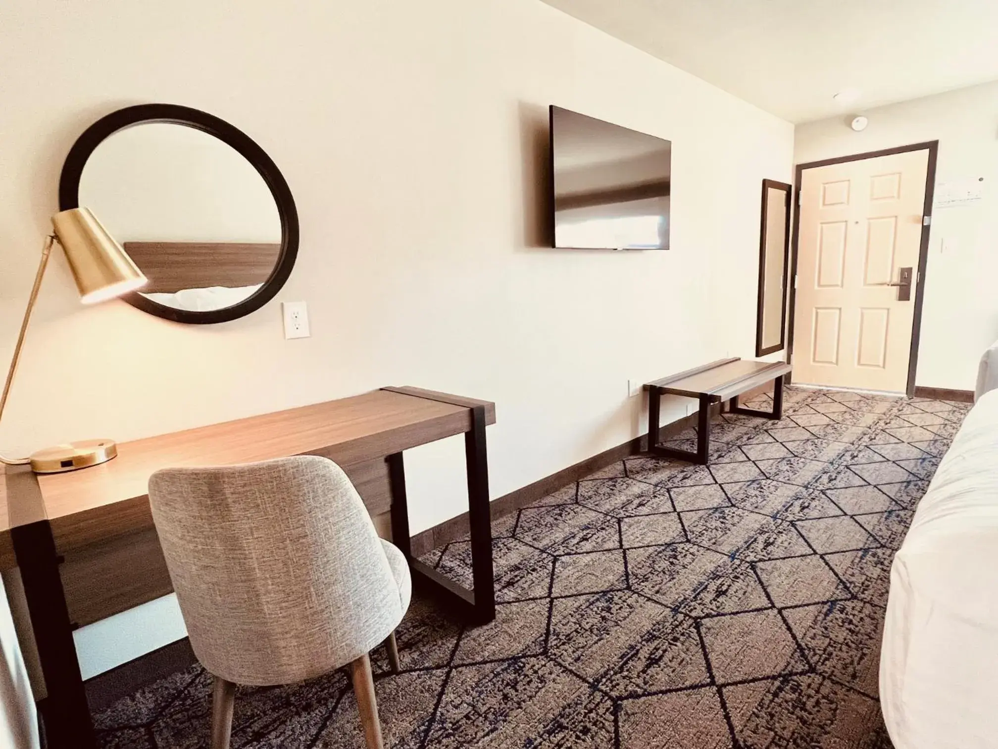 2 Double Beds, Mobility Accessible Suite, Roll-In Shower, Non-Smoking in Ramada by Wyndham Modesto Yosemite Area 2 Double Beds, Mobility Accessible Suite, Roll-In Shower, Non-Smoking in Ramada by Wyndham Modesto Yosemite Area