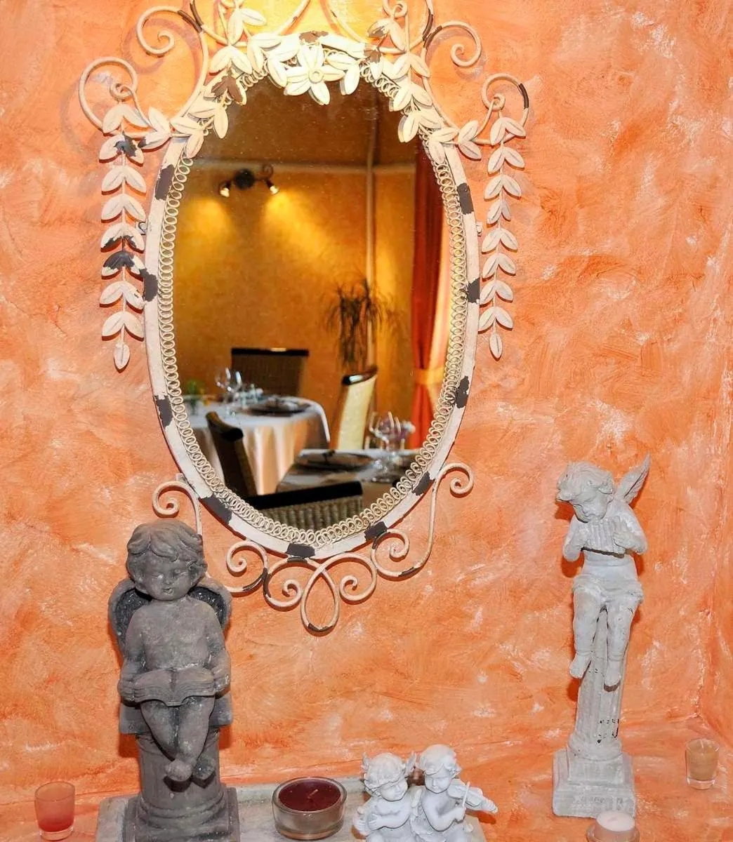 Decorative detail in Logis Hôtel Auberge De L'ecole