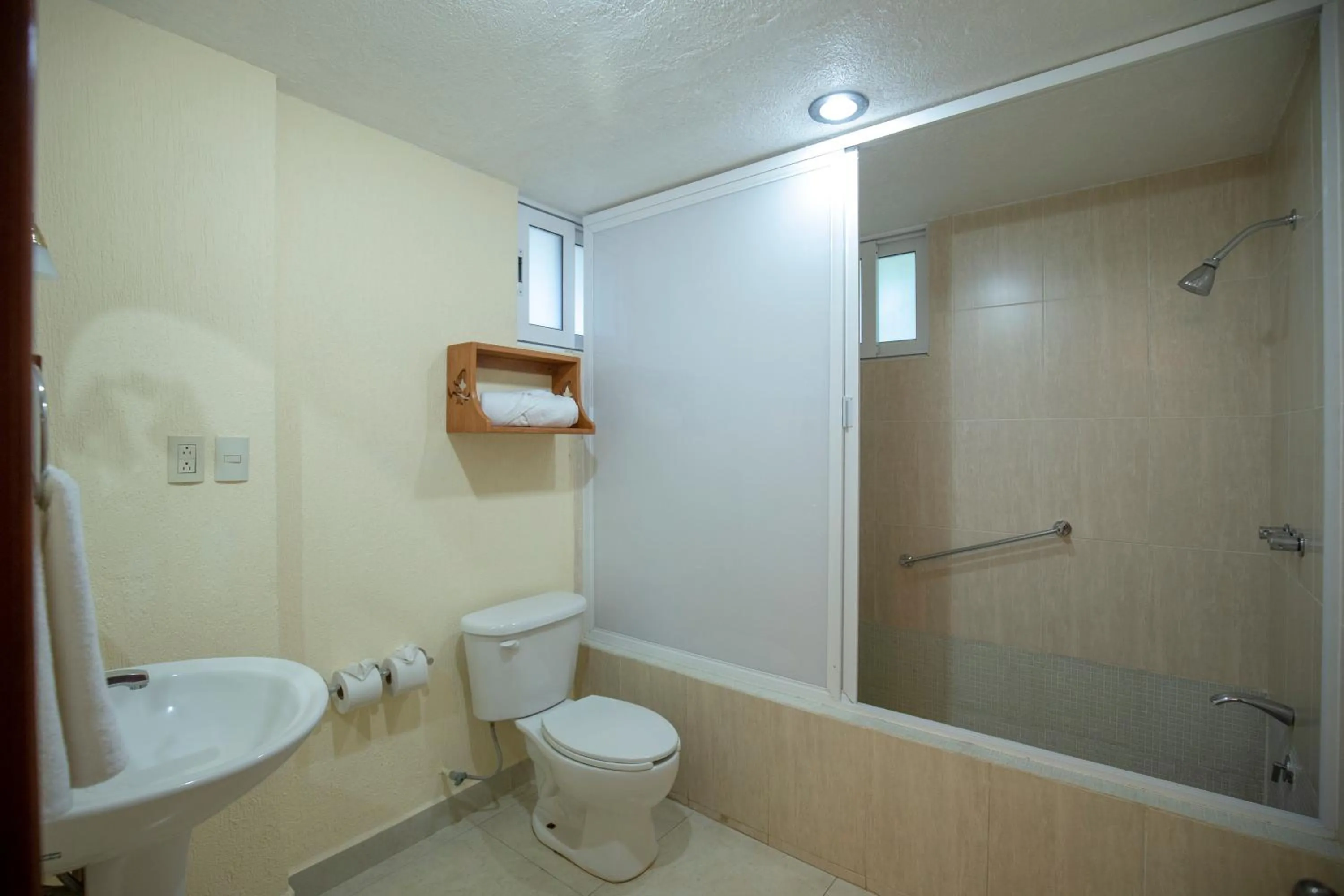 Bath in Hotel & Glamping Huasca Sierra Verde