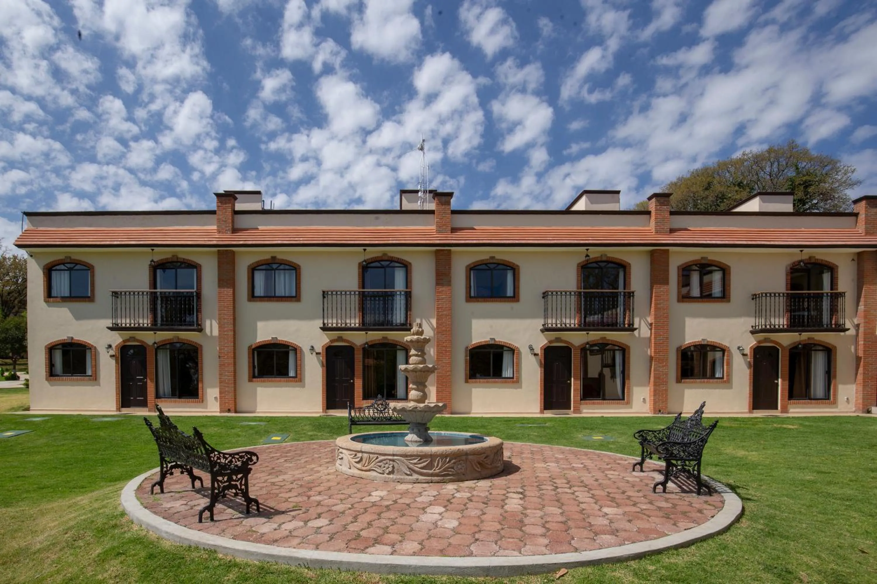 Property building in Hotel & Glamping Huasca Sierra Verde