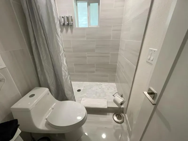 Shower in Green Mountain Falls Lodge