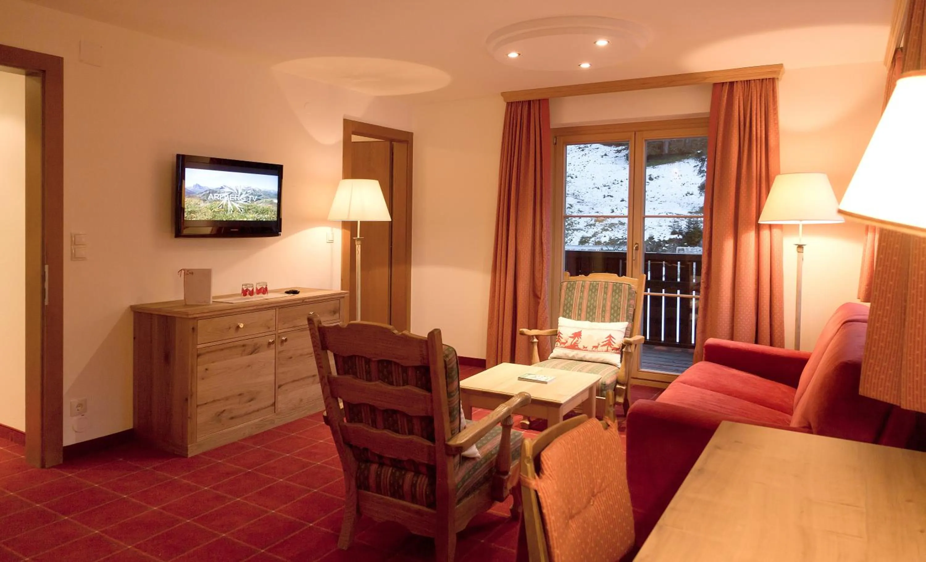 Bedroom in Hotel Lech & Residenz Chesa Rosa