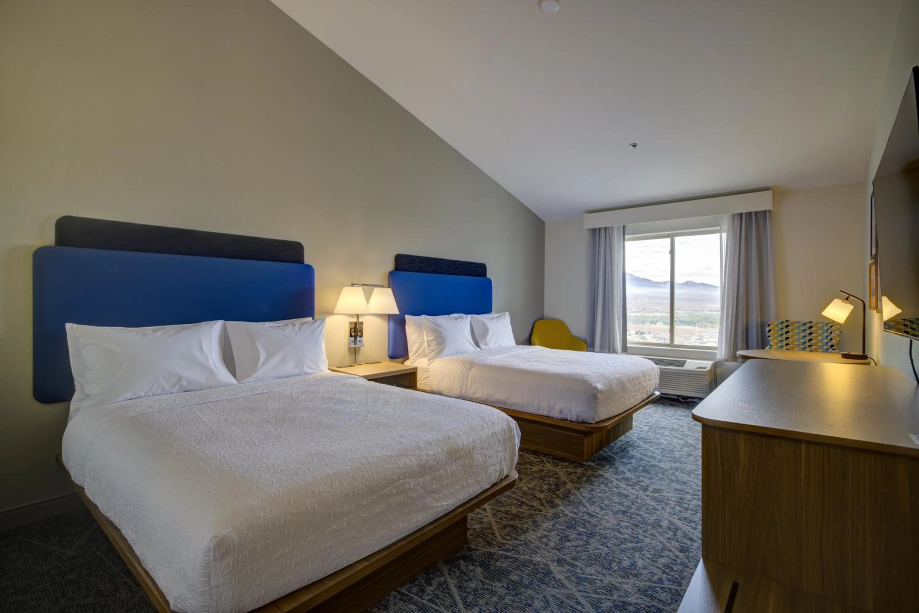 Bedroom, Bed in Hampton Inn & Suites by Hilton Mesquite