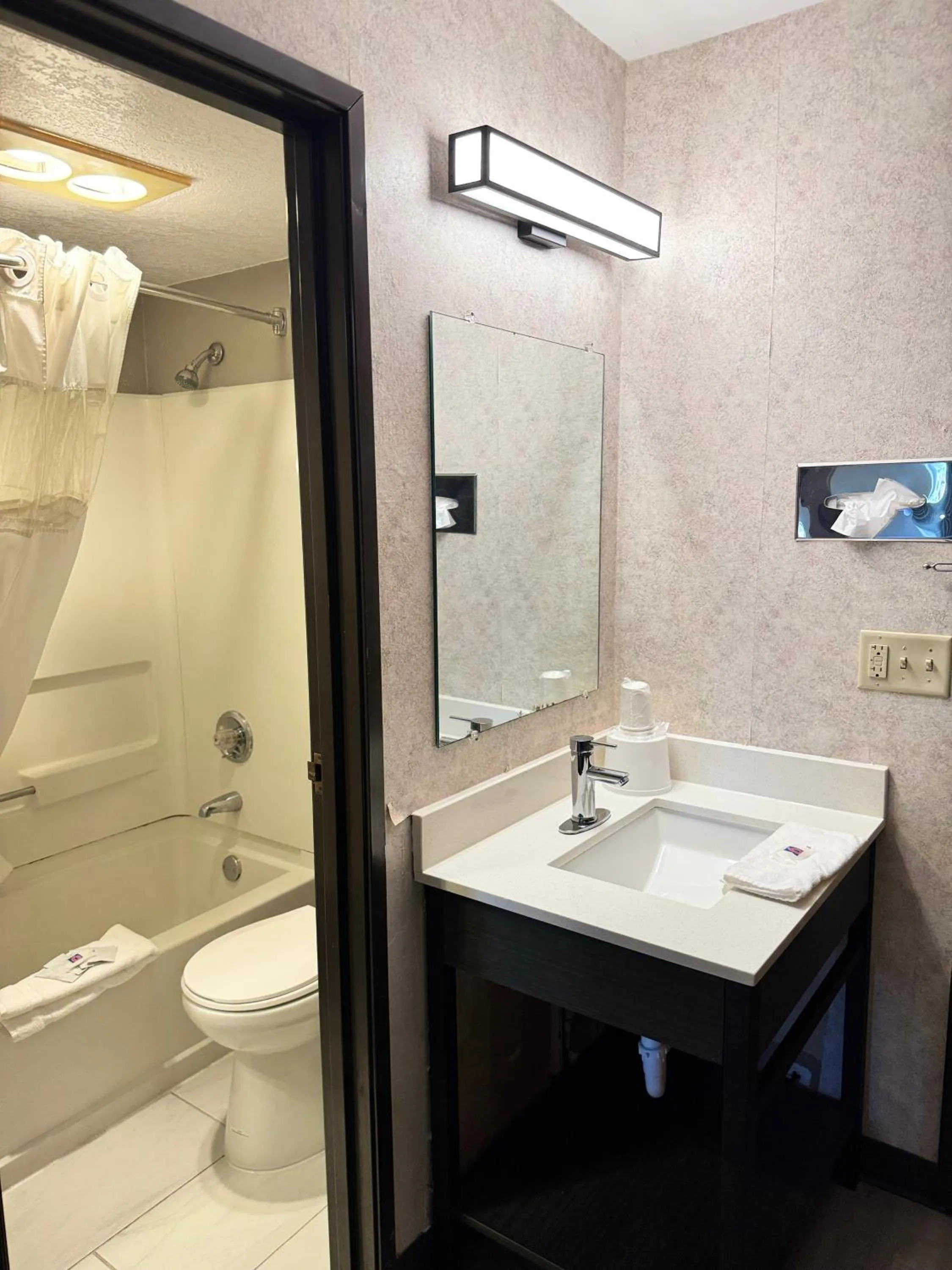 Bathroom in Motel 6-Eau Claire, WI