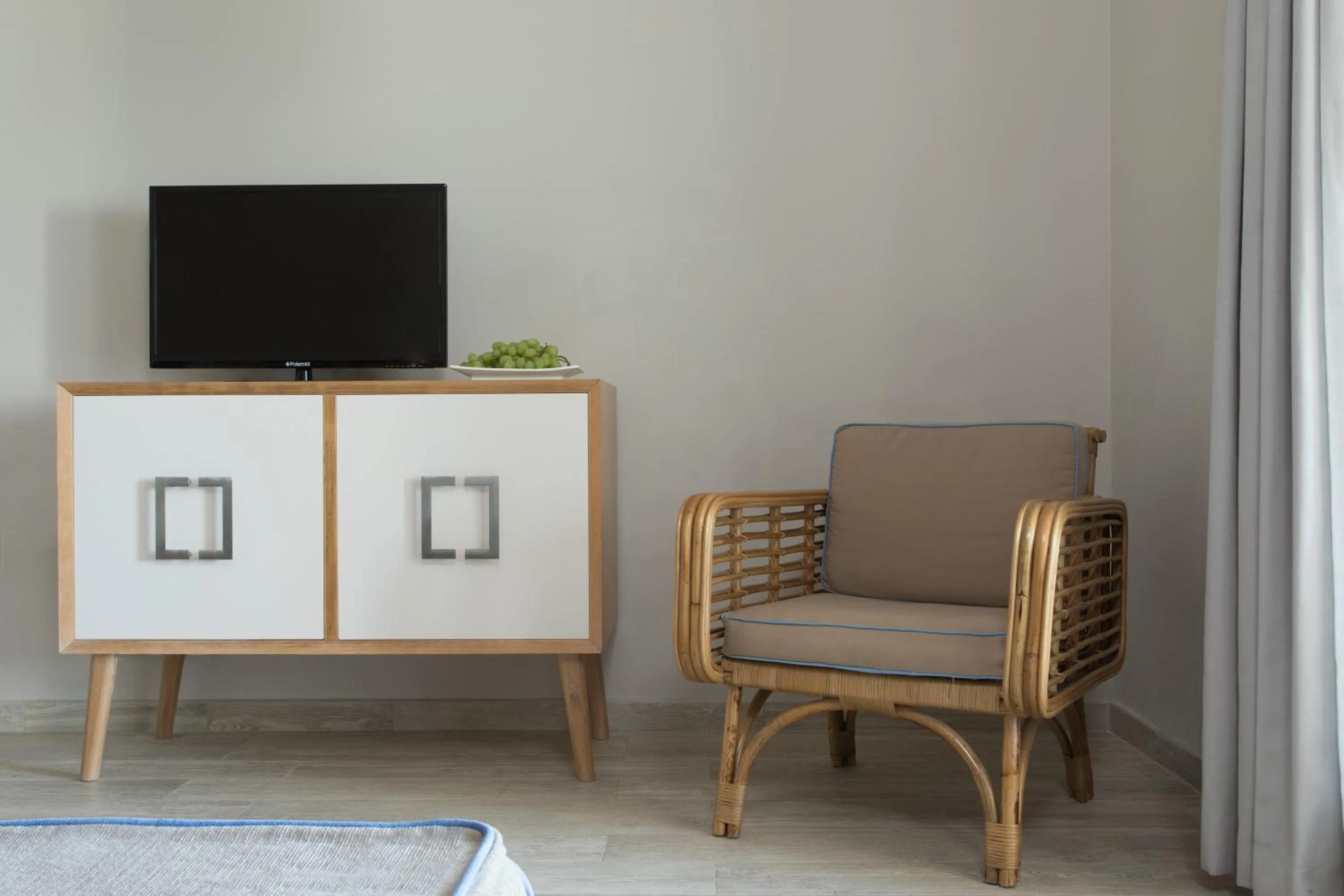 Living room in Les Sables Noirs & Spa