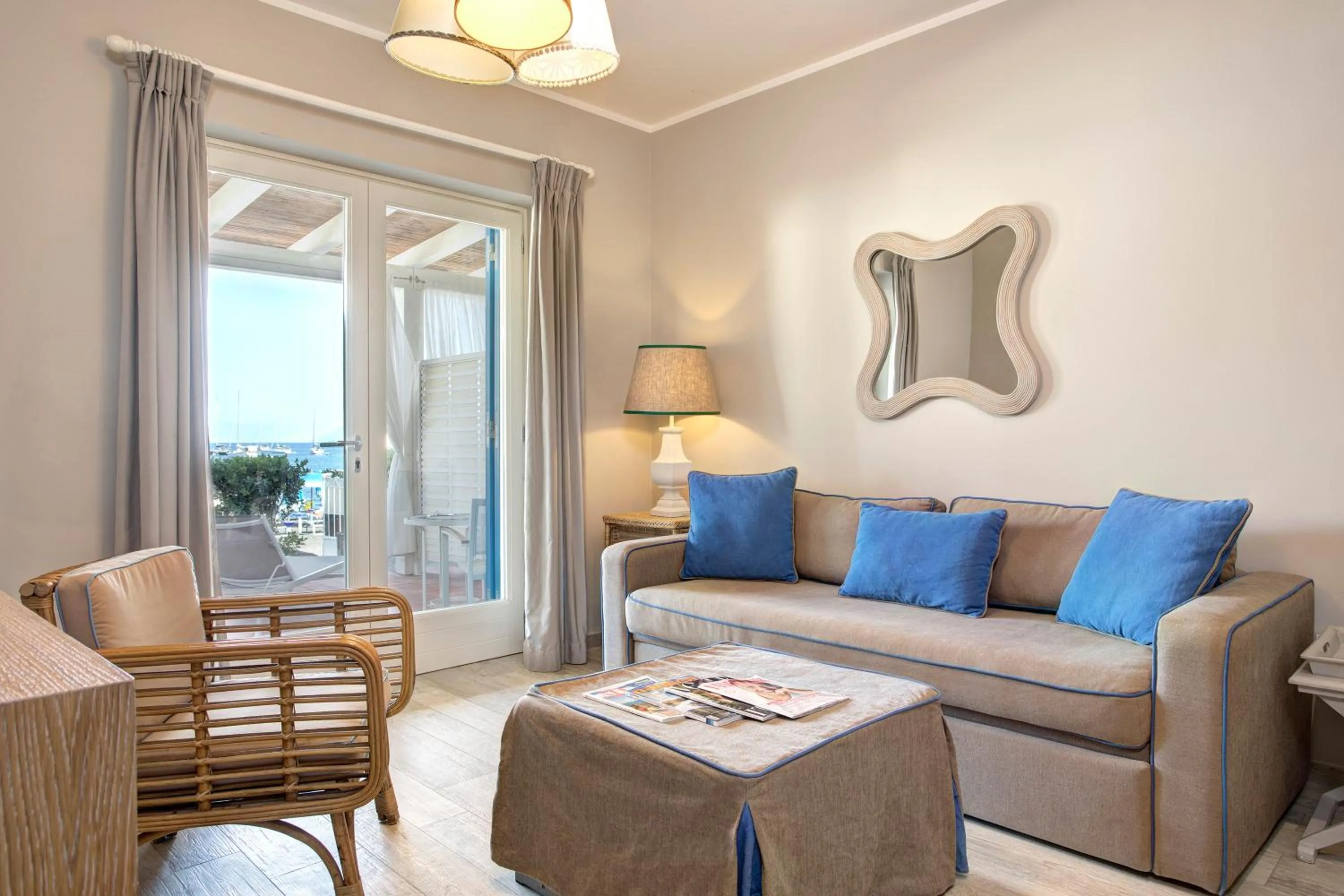 Living room in Les Sables Noirs & Spa