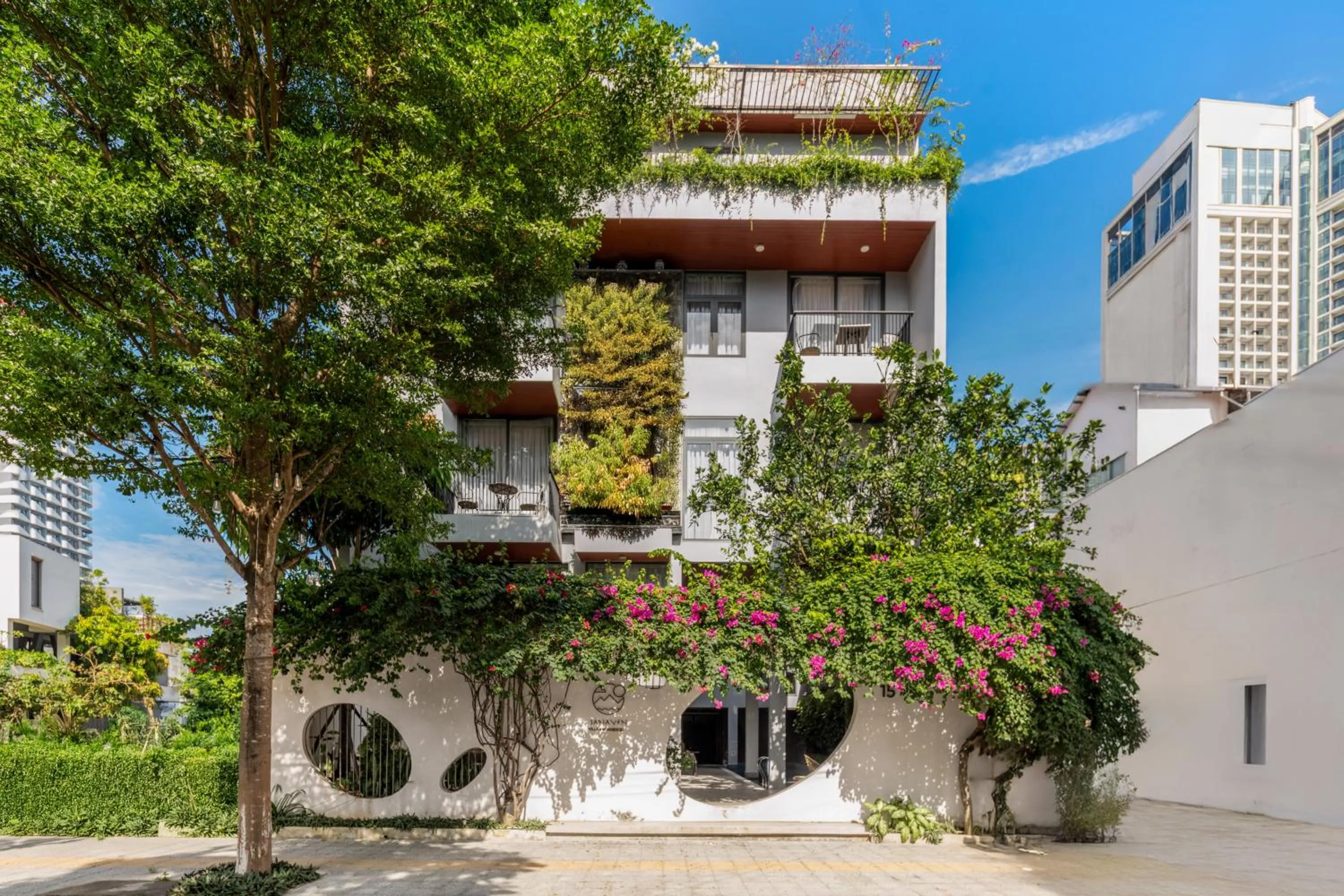 Property building in Sanayen Villa & Residences - Pool and Close Beach