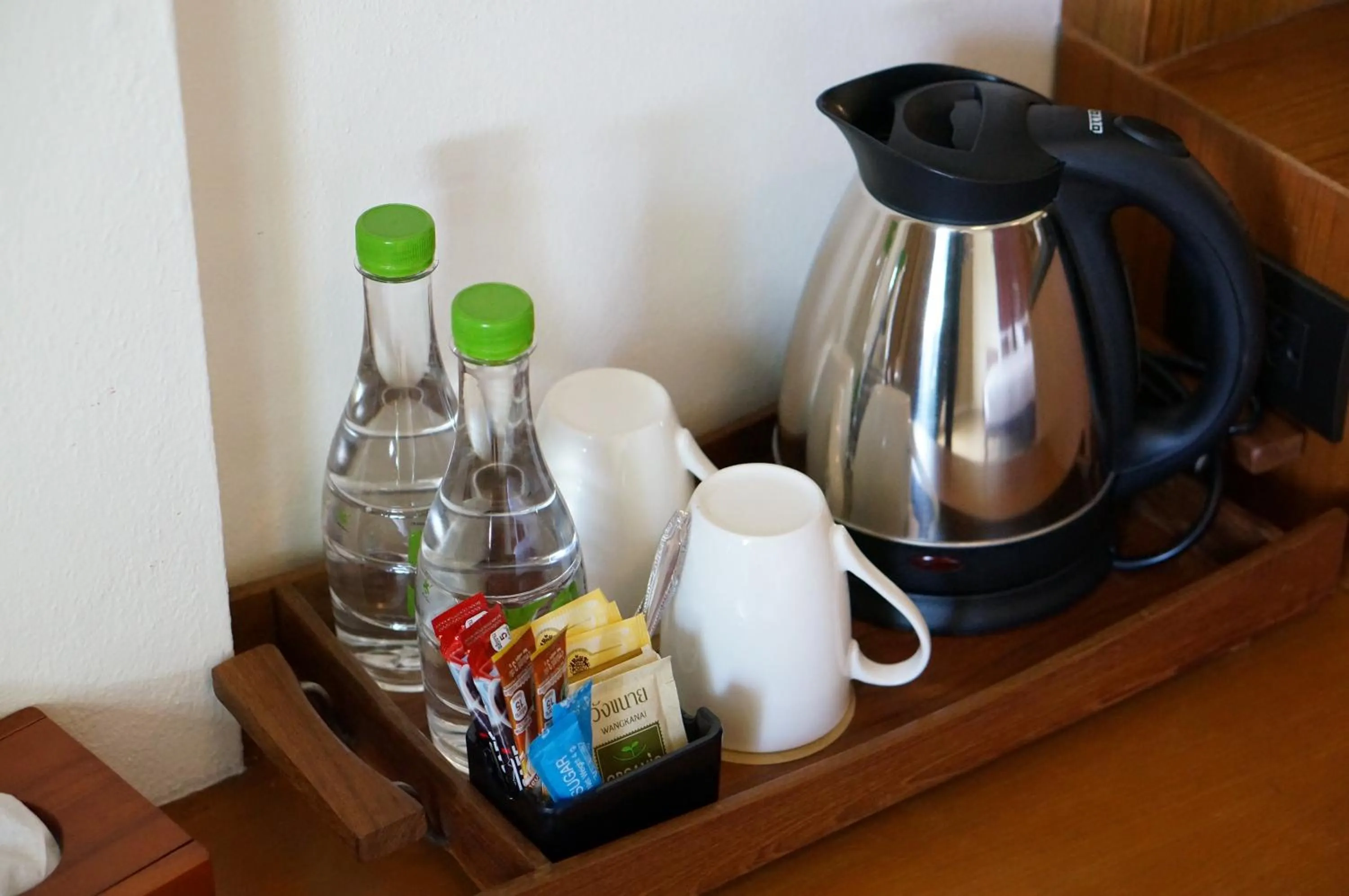 Country Lake View Hotel