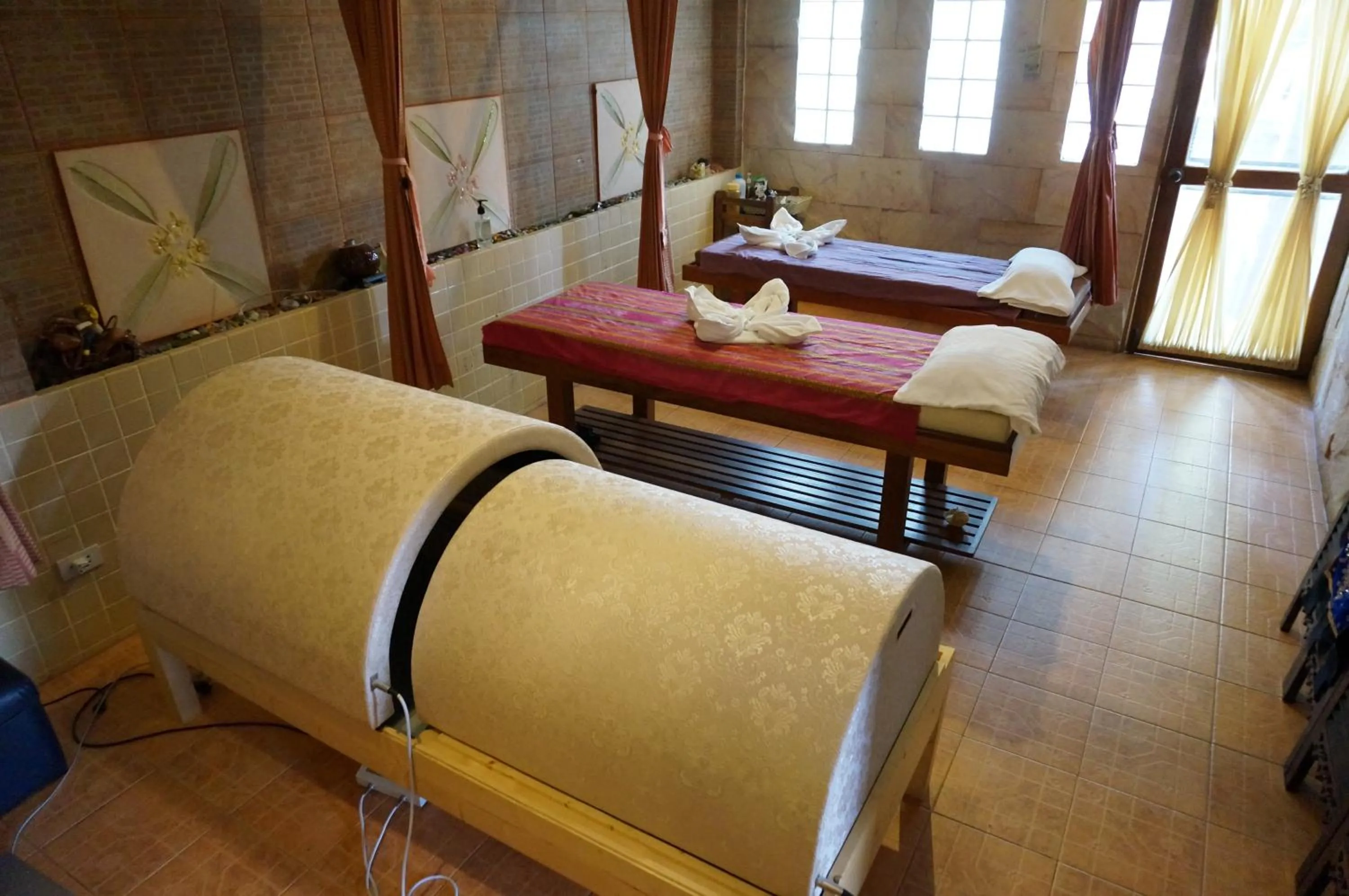 Massage in Country Lake View Hotel