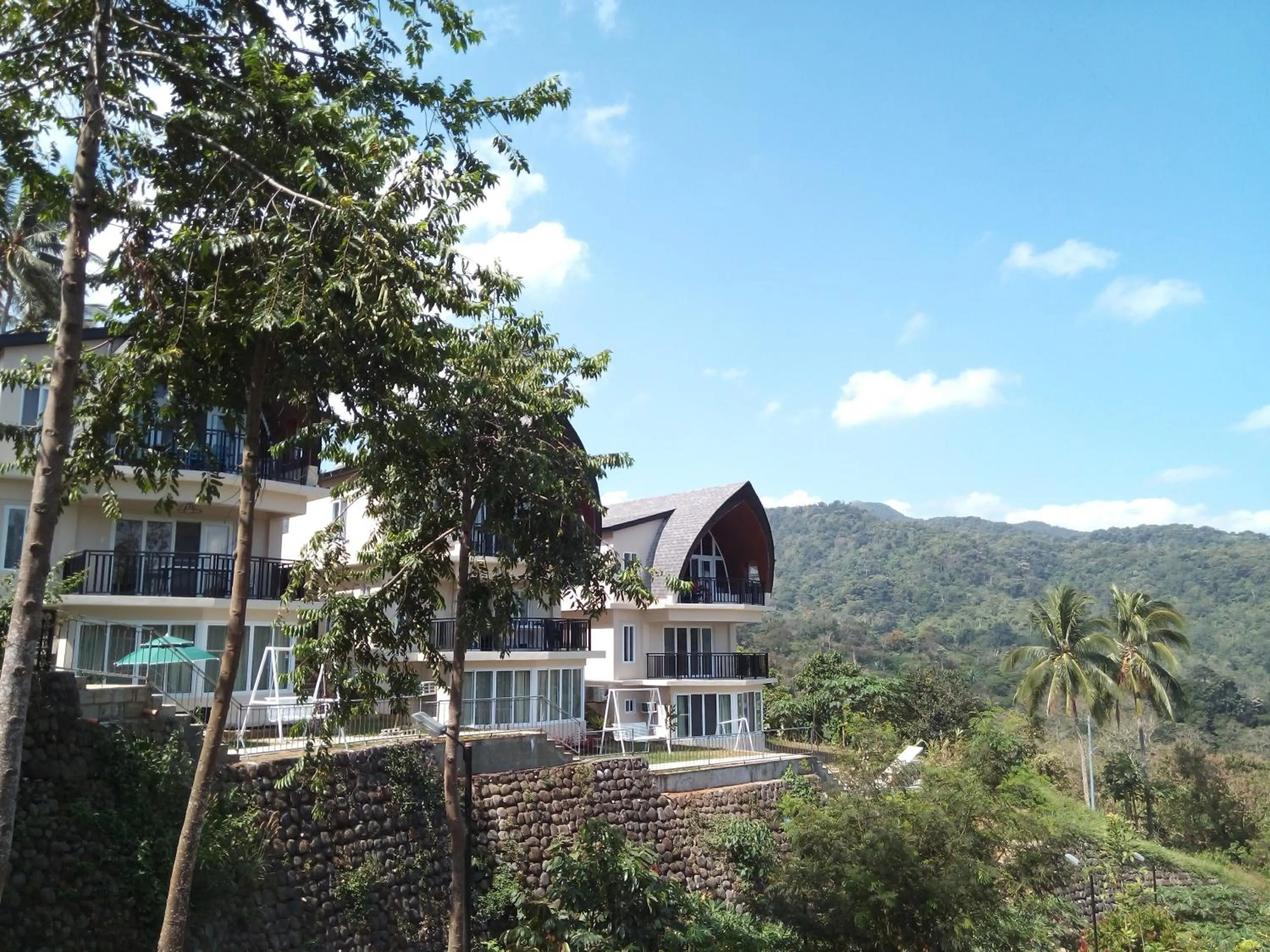 The Duyan House at Sinagtala Resort