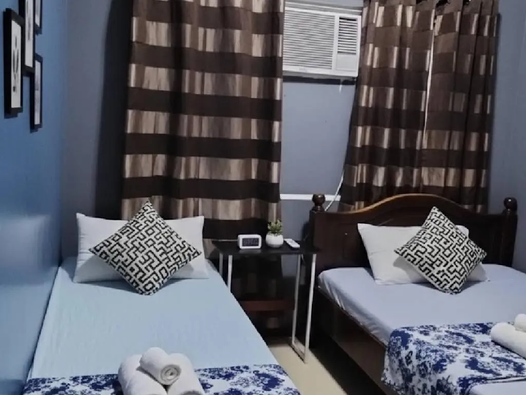 Bed in Mactan-Cebu Airport Budget Hotel