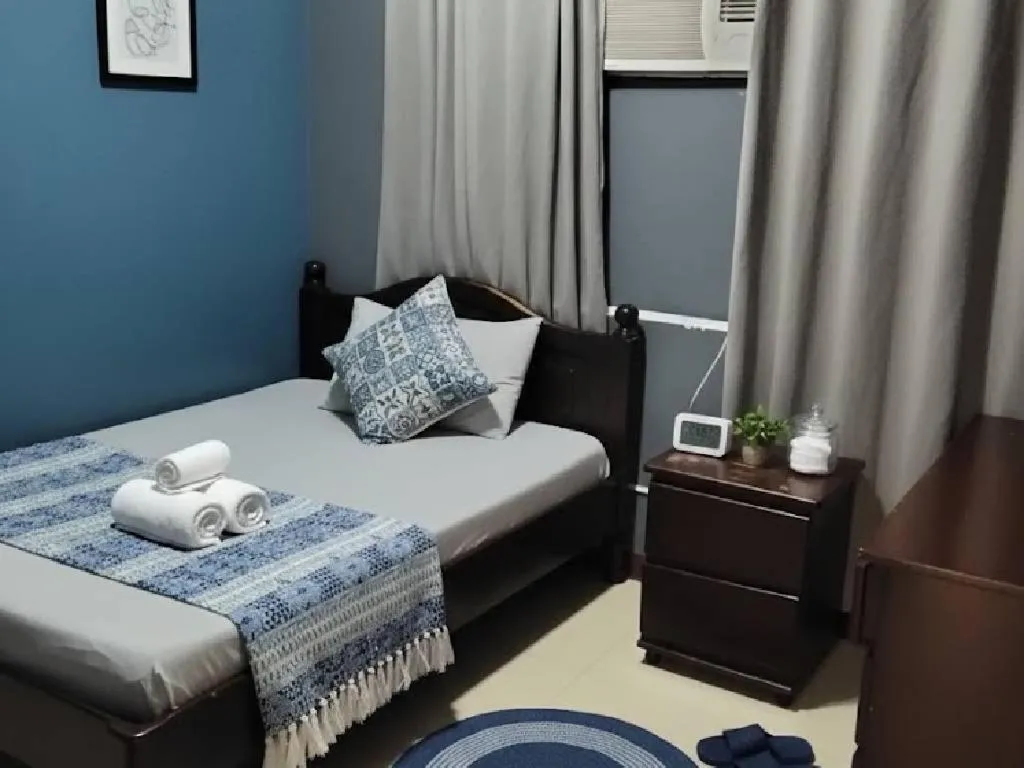 Bed in Mactan-Cebu Airport Budget Hotel