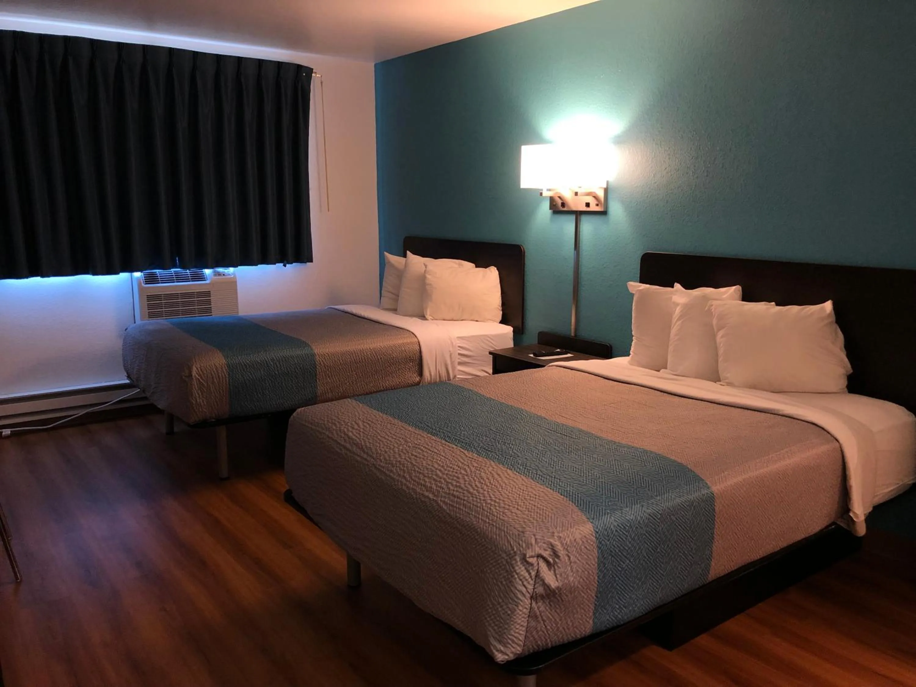 Bed in Motel 6-La Crosse, WI