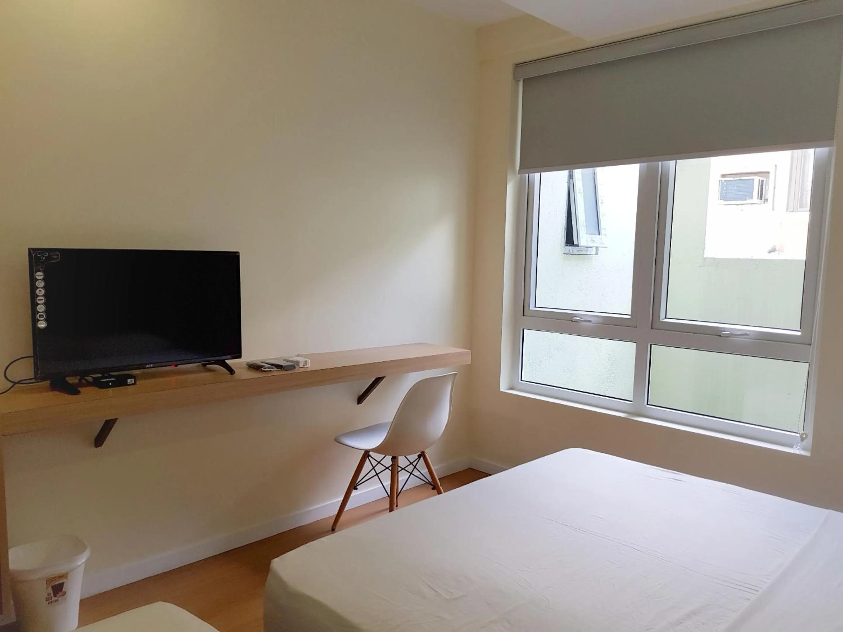 Bed in The Leaf House