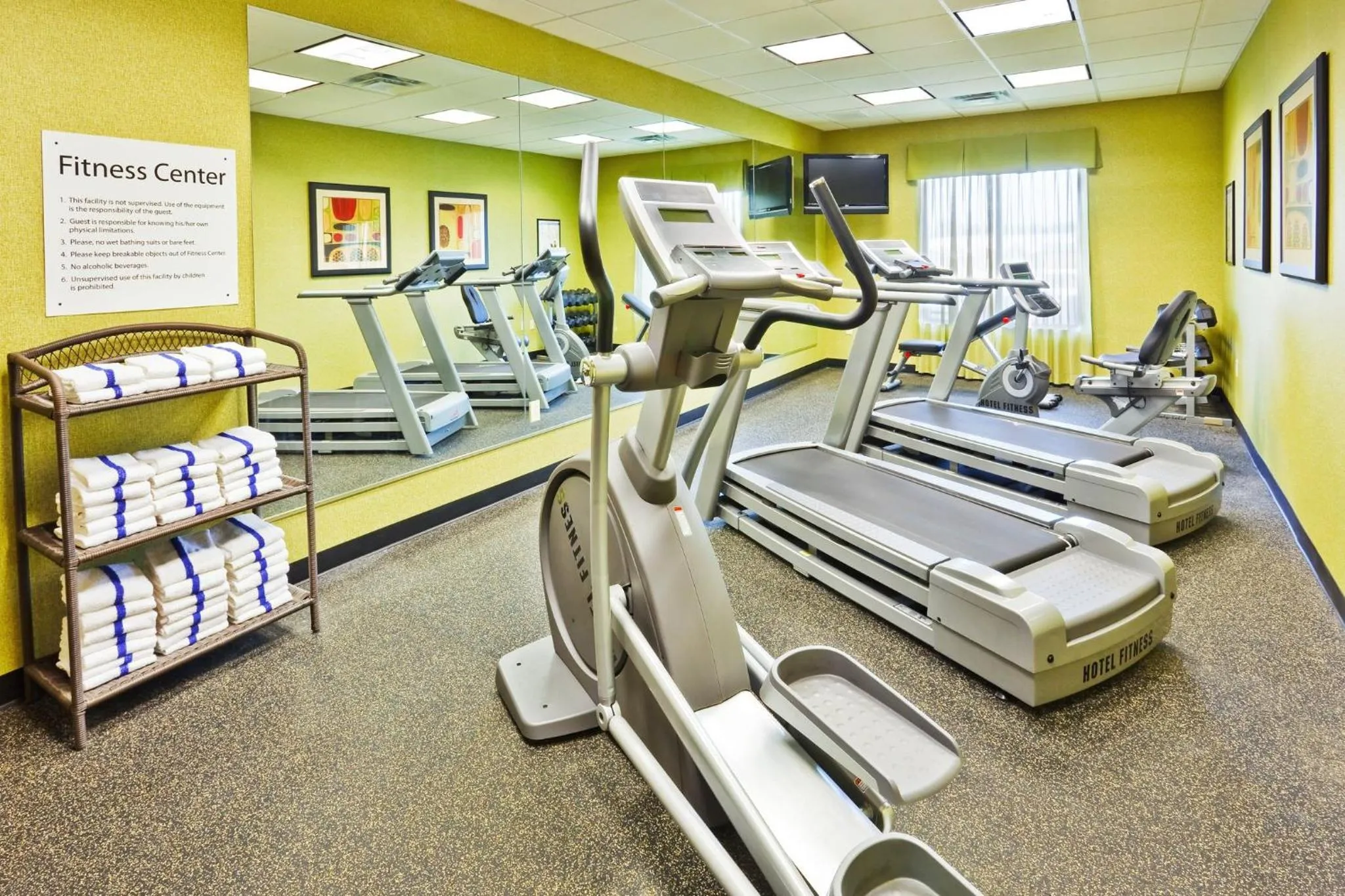 Fitness centre/facilities in Holiday Inn Express Hotel & Suites Ooltewah Springs - Chattanooga by IHG