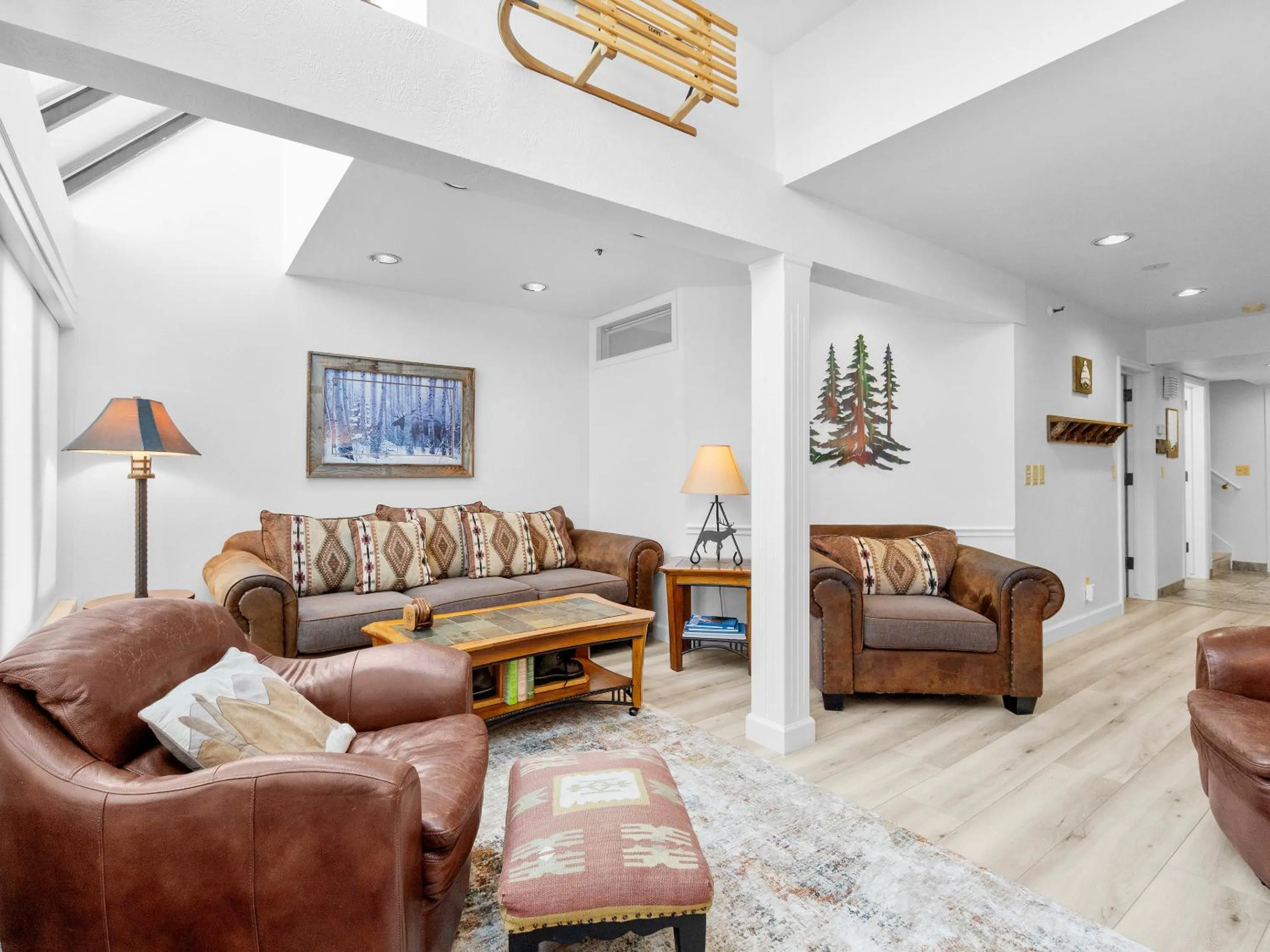 TV and multimedia in The Lodge at the Mountain Village by All Seasons Resort Lodging