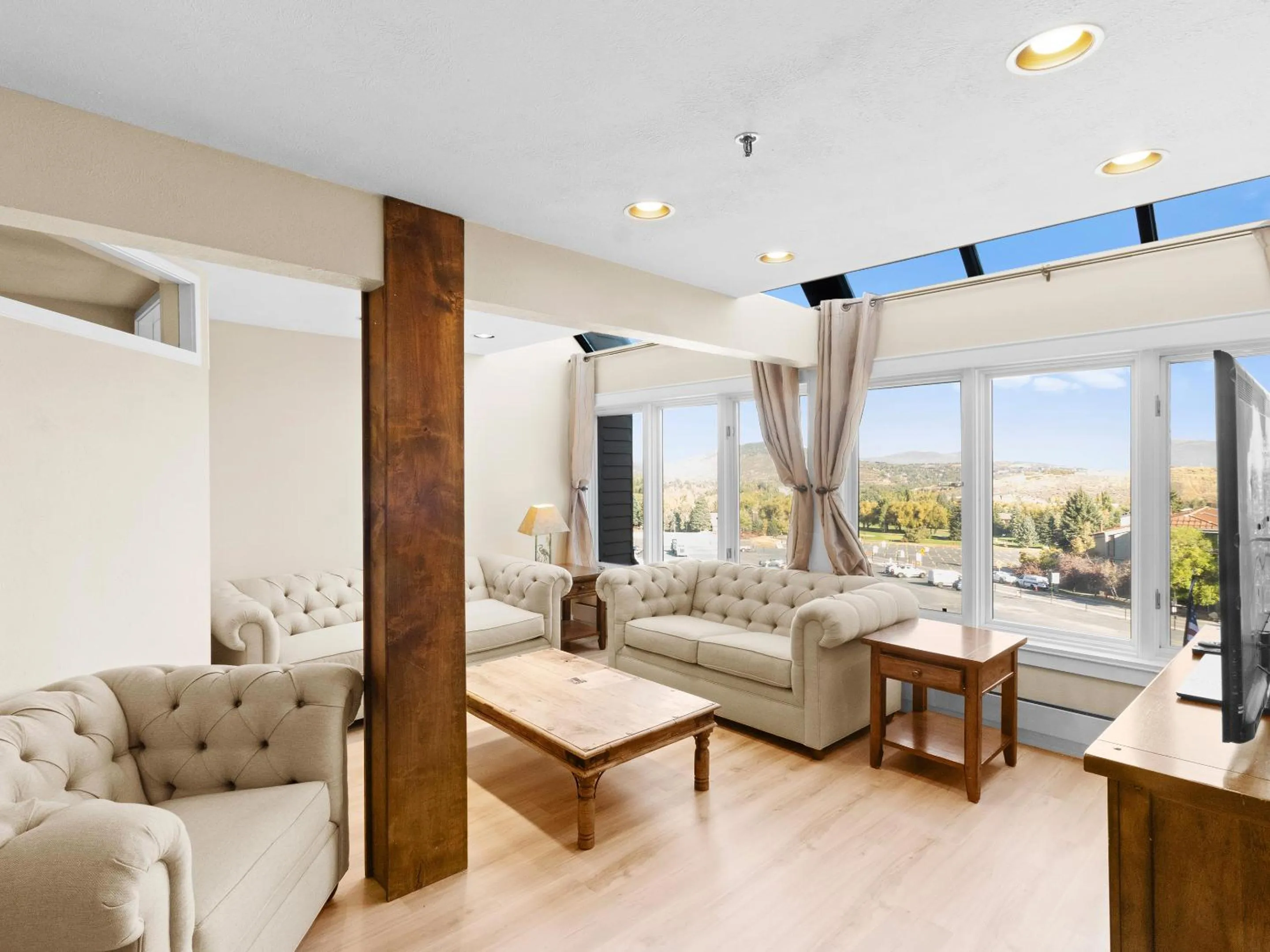 Living room in The Lodge at the Mountain Village by All Seasons Resort Lodging