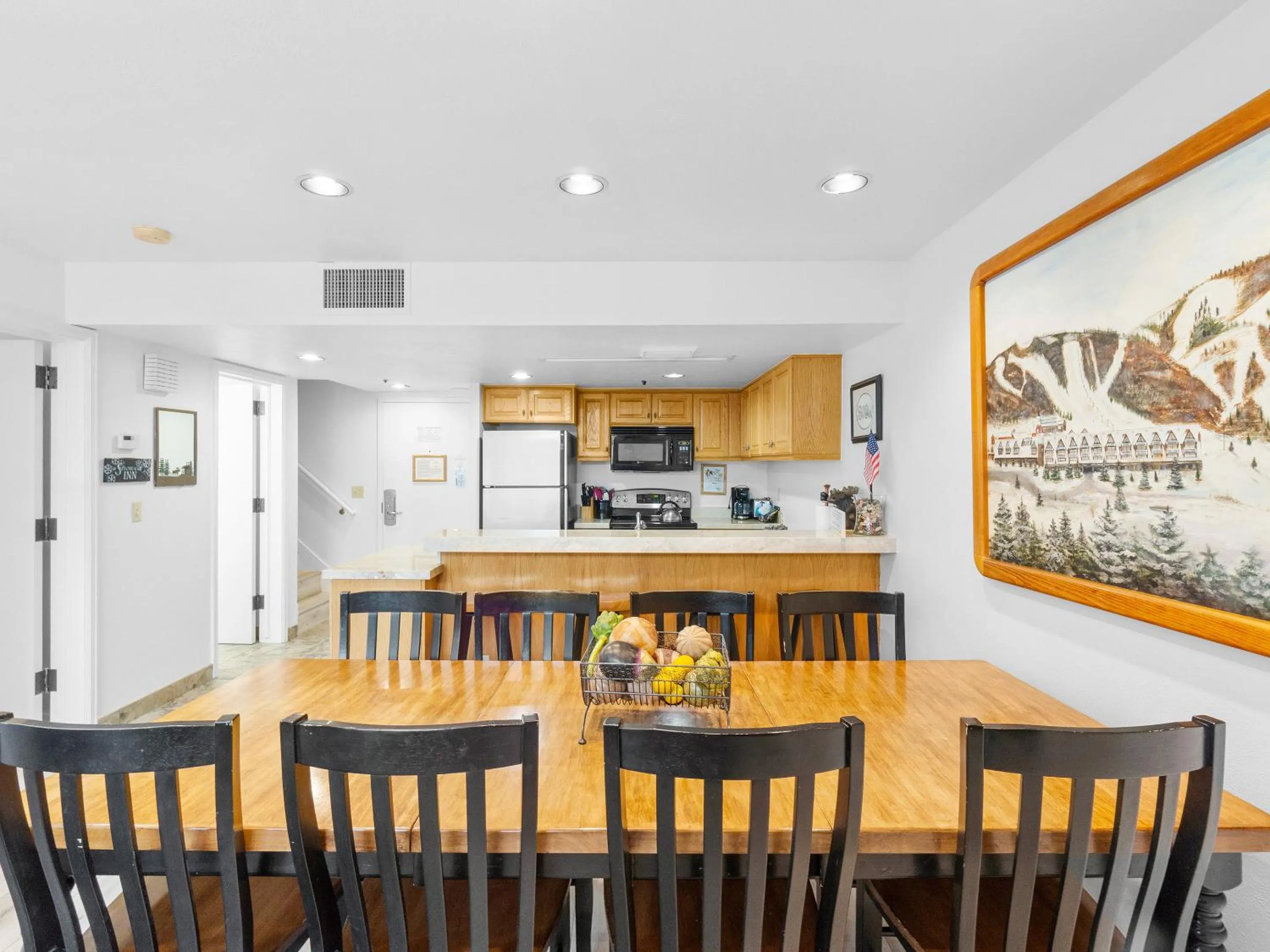 Kitchen or kitchenette in The Lodge at the Mountain Village by All Seasons Resort Lodging