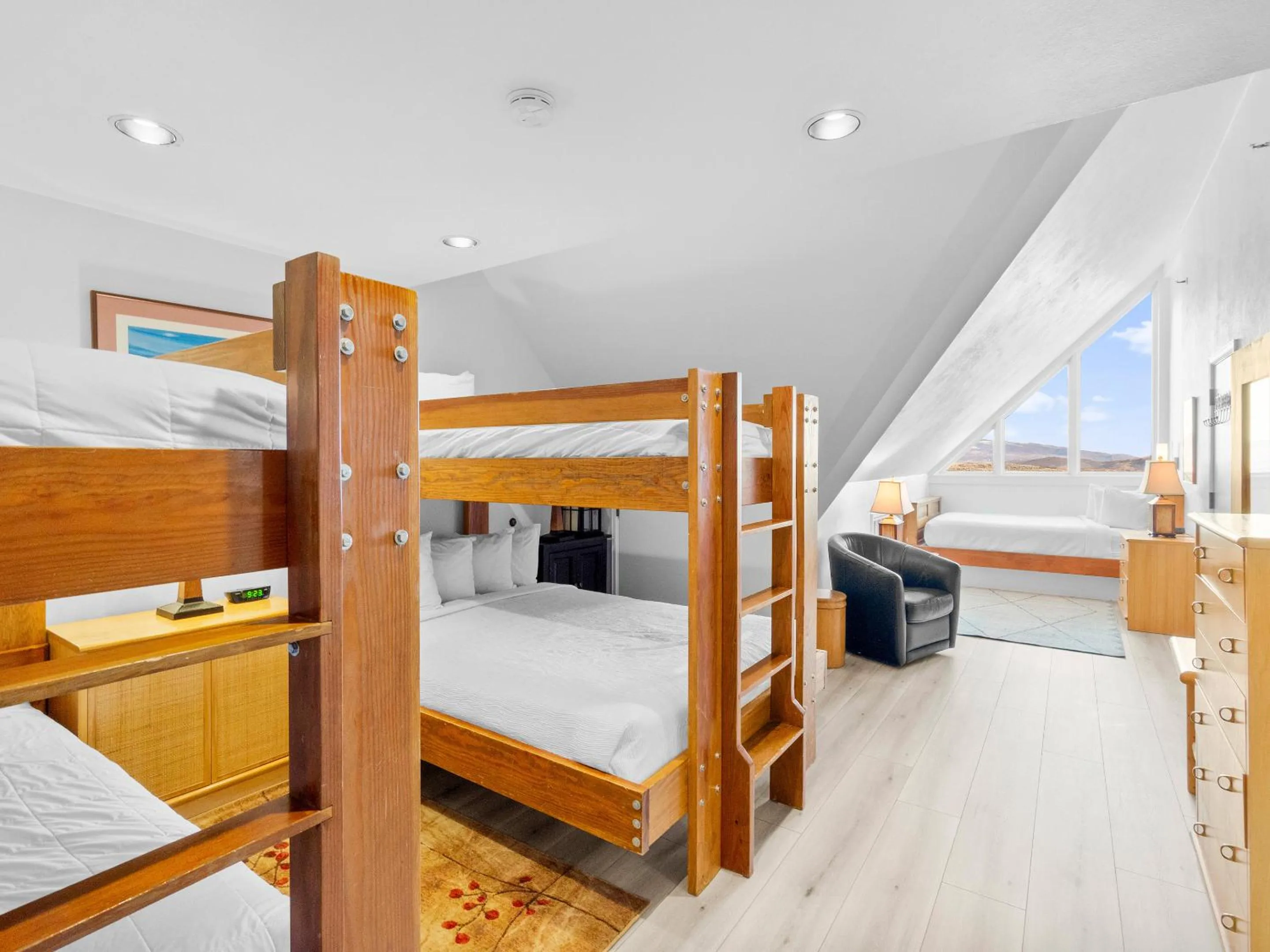 Bed in The Lodge at the Mountain Village by All Seasons Resort Lodging