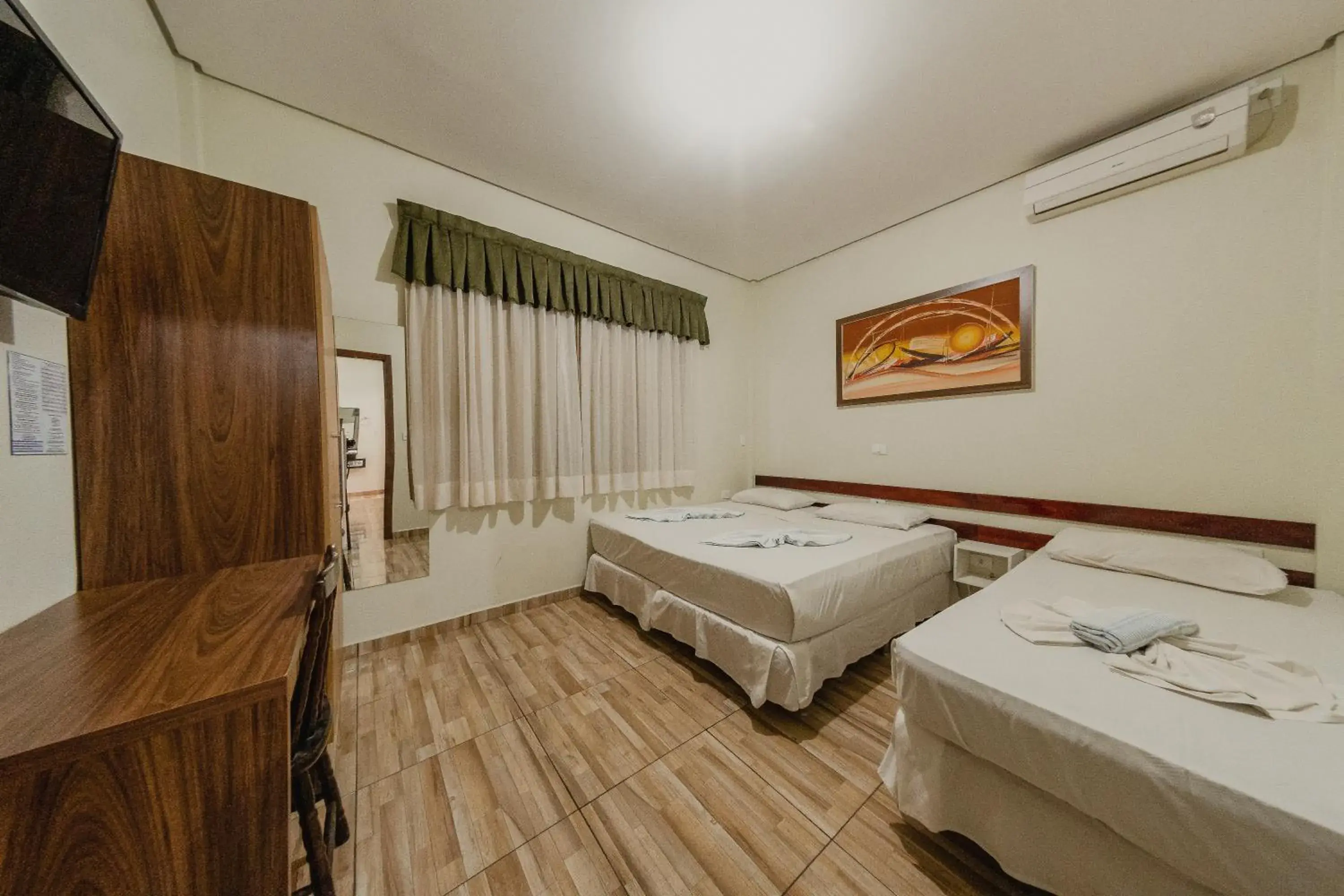 Quarto Familiar standard (Bloco 02) in Hotel e Pousada Caroline Quarto Familiar standard (Bloco 02) in Hotel e Pousada Caroline