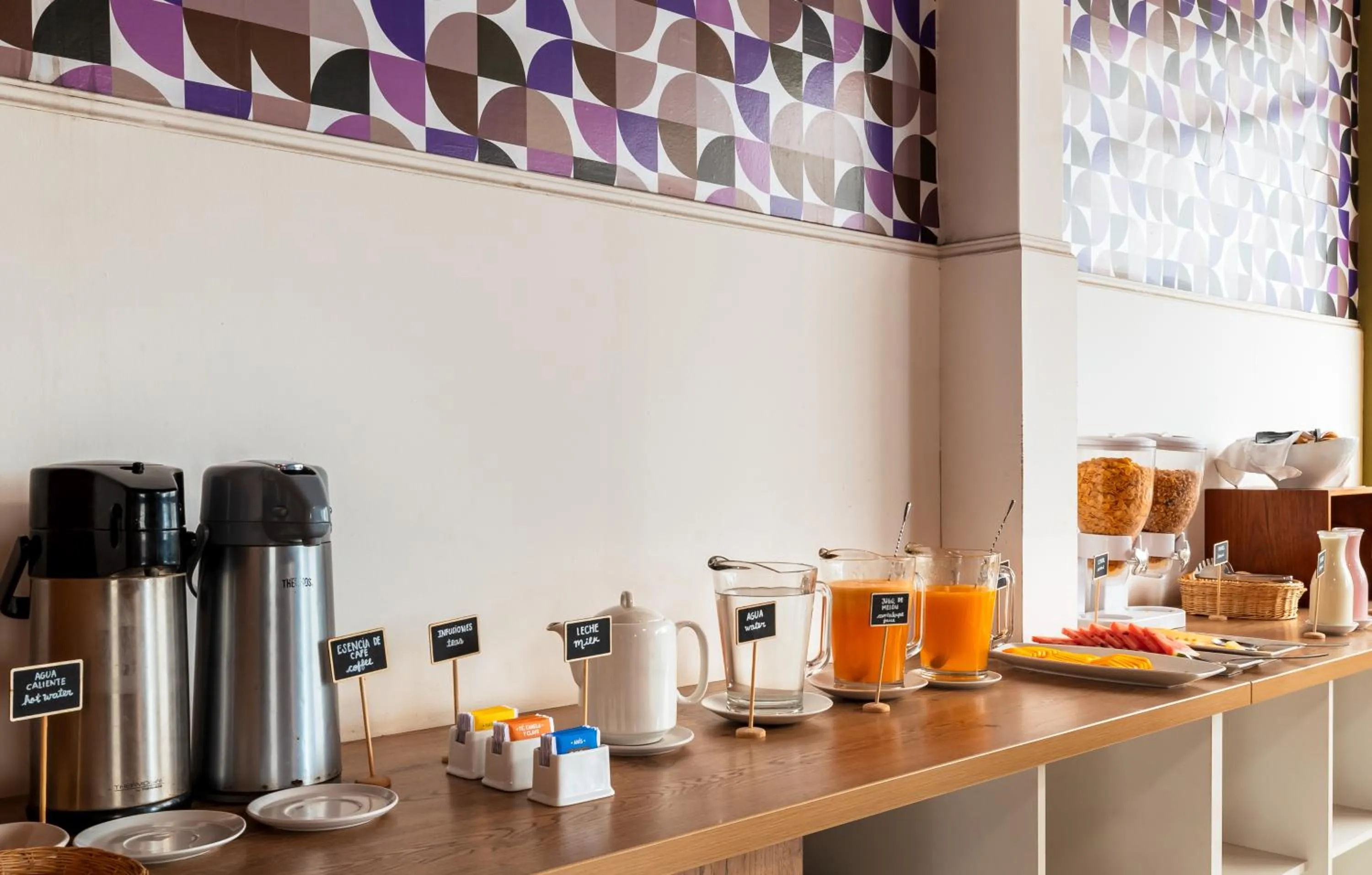 Breakfast in Miraflores Suites Centro