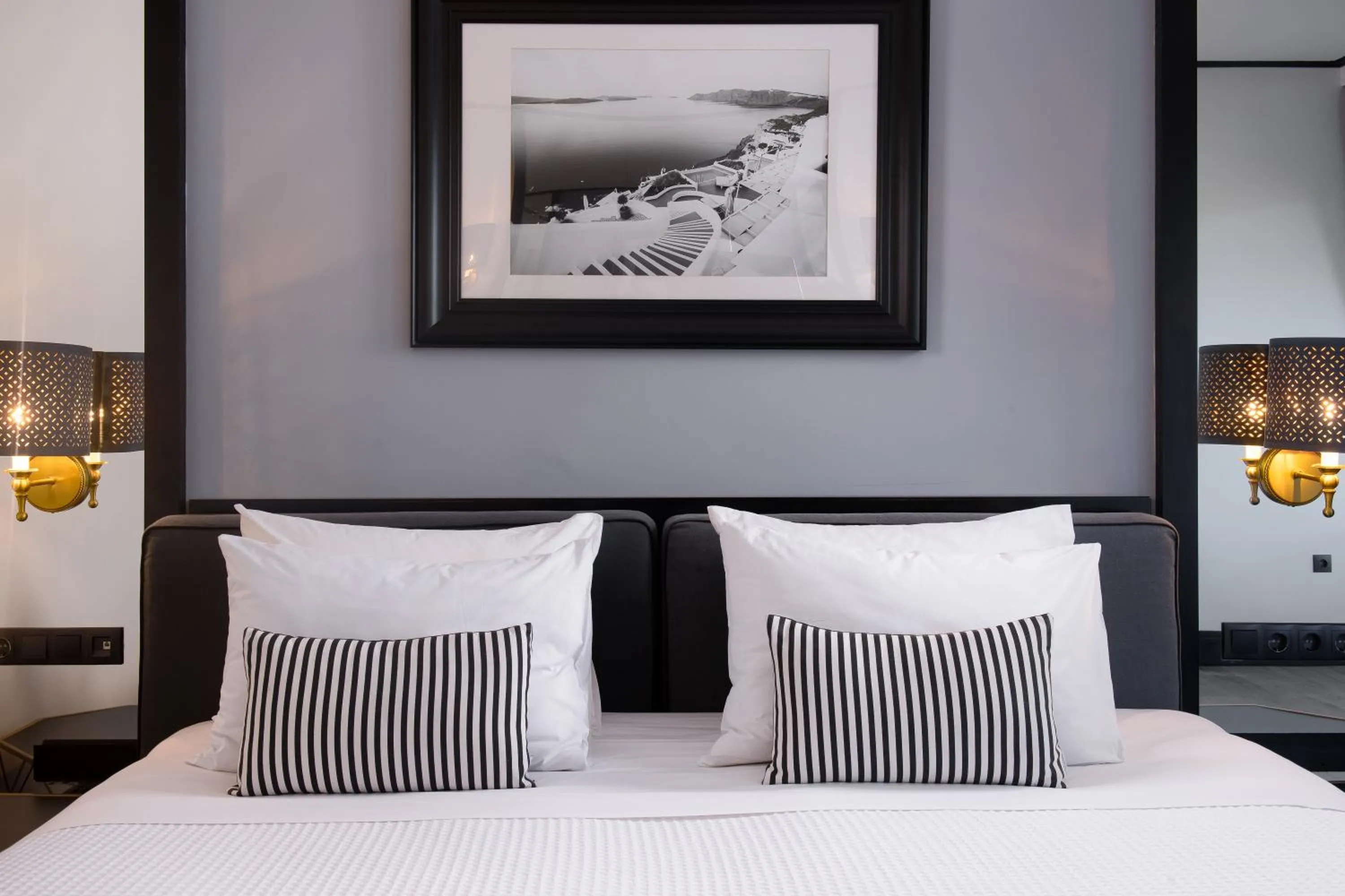 Bedroom, Bed in Athenian Riviera Hotel& Suites