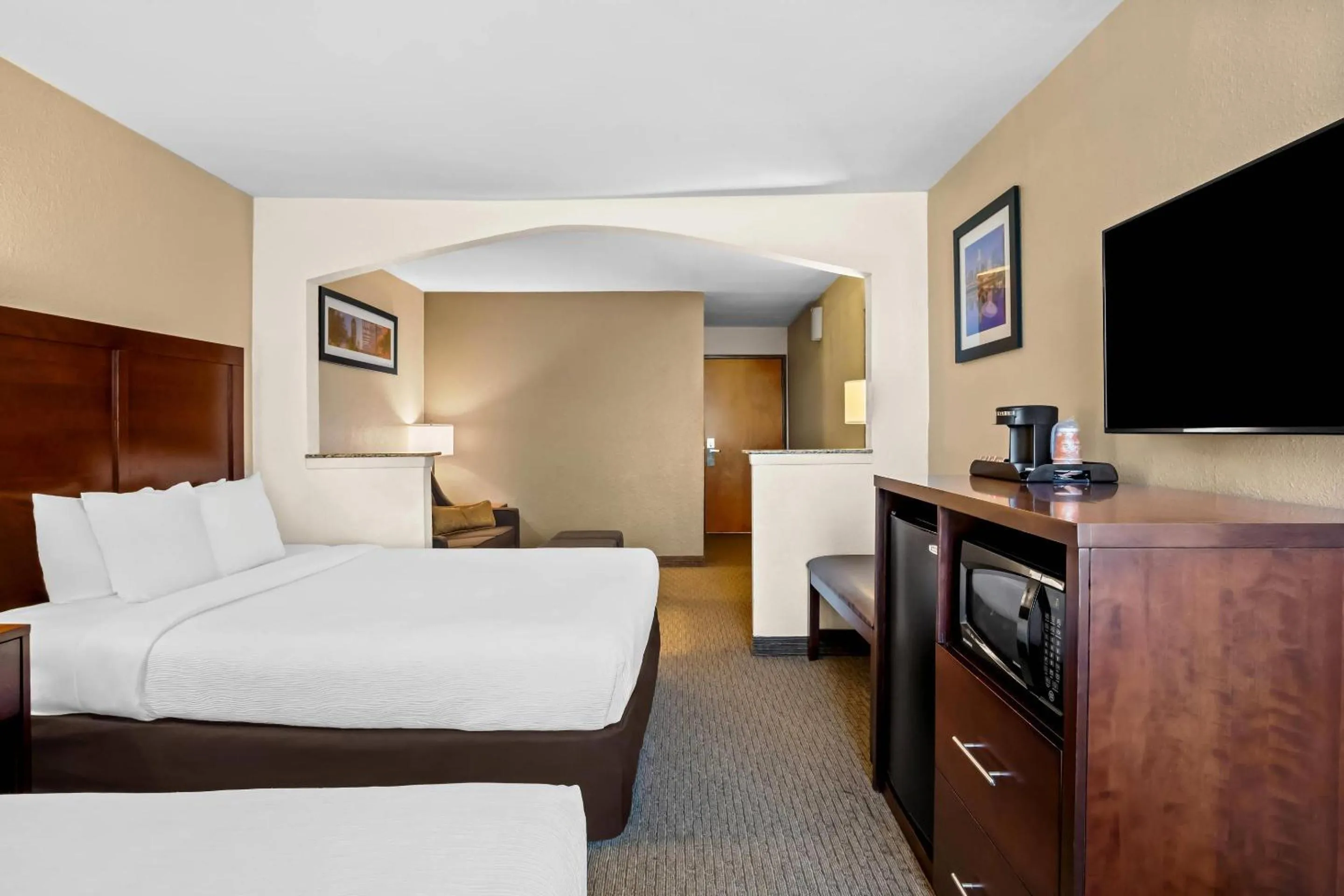 Bedroom, Bed in Quality Suites Irving-Las Colinas