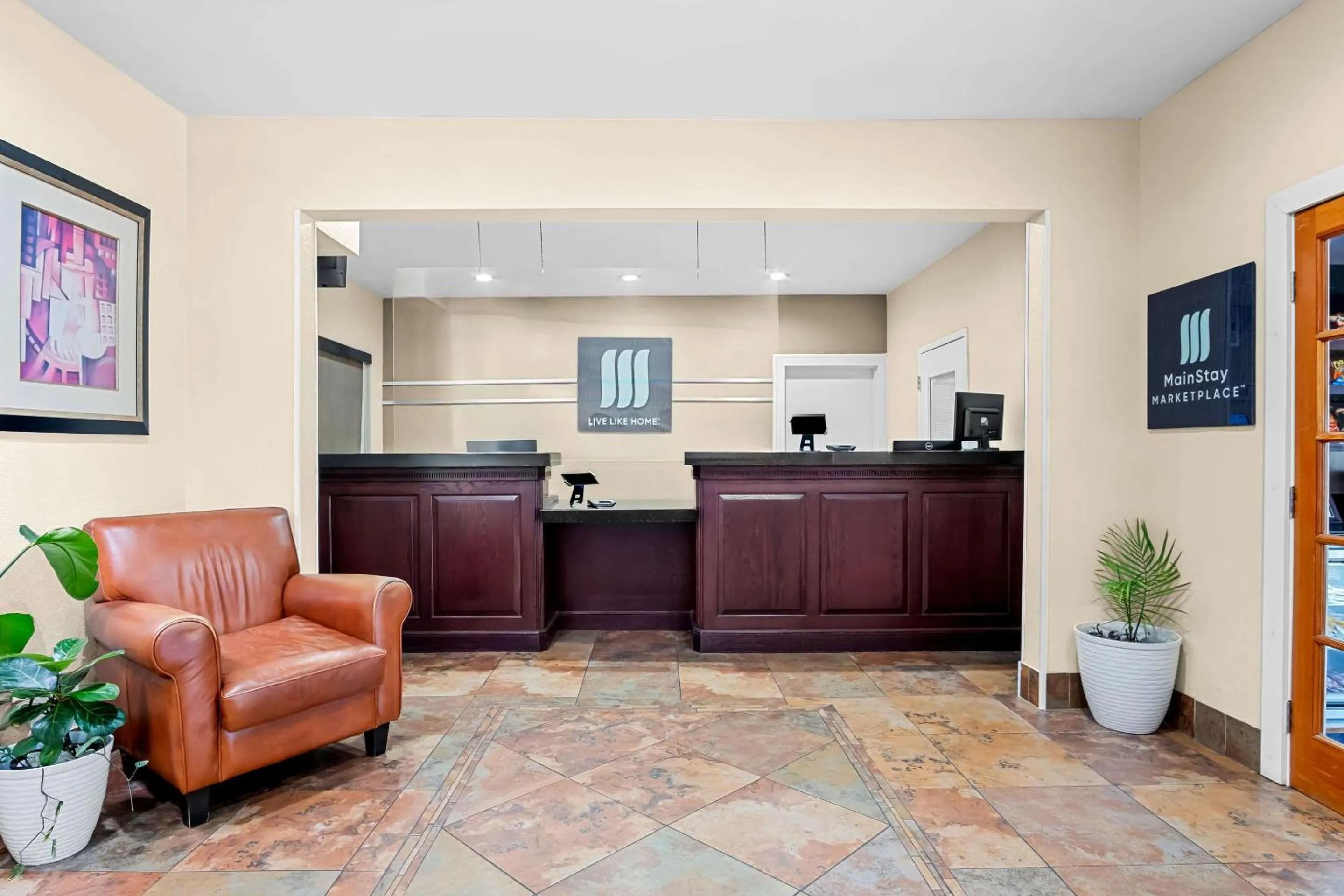 Lobby or reception in MainStay Suites Addison-Dallas