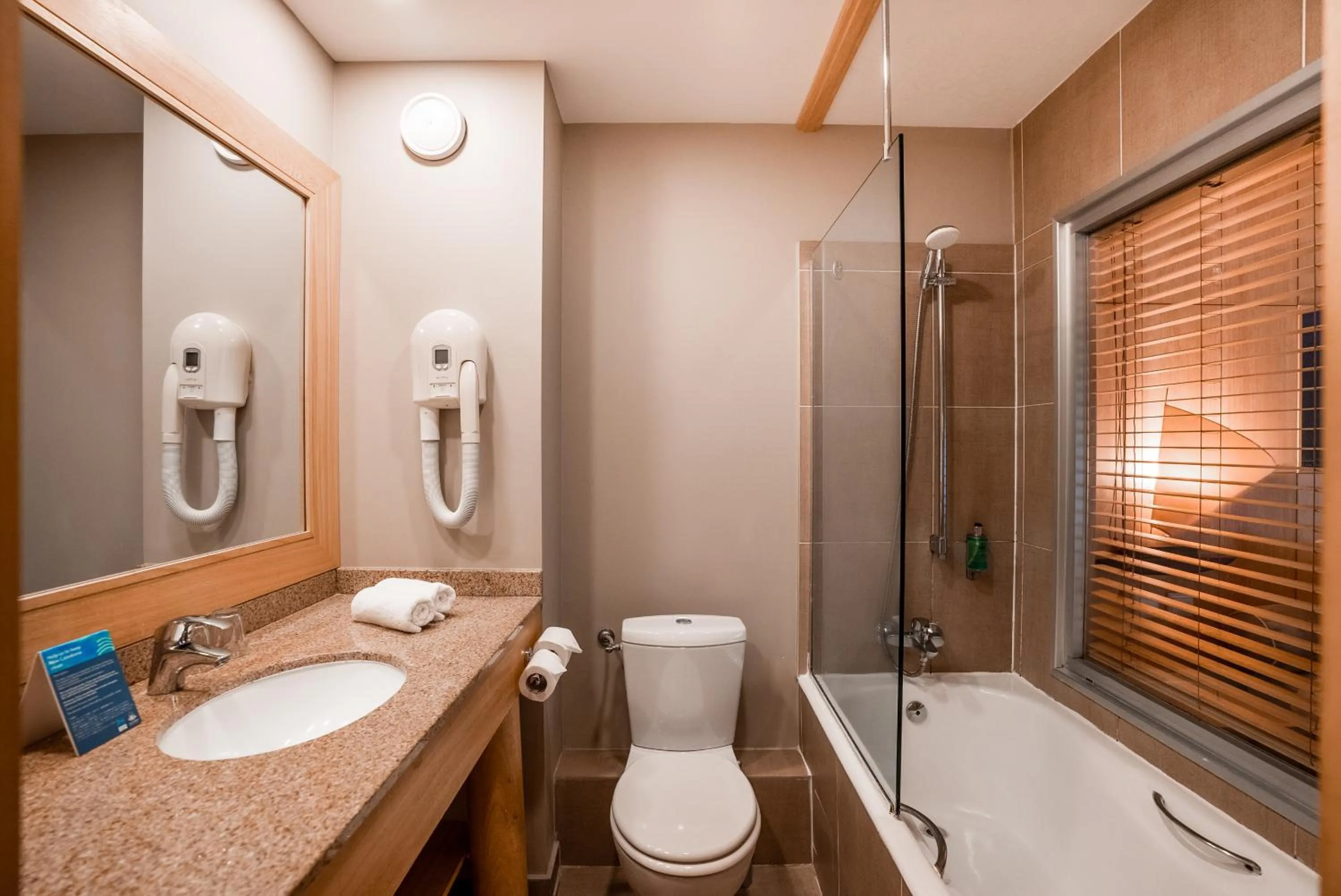 Bathroom in Hôtel Le Lagon