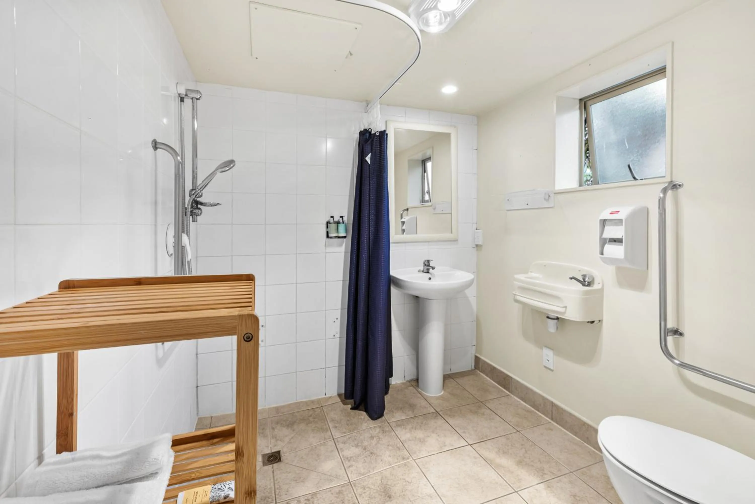 New Castle Motor Lodge