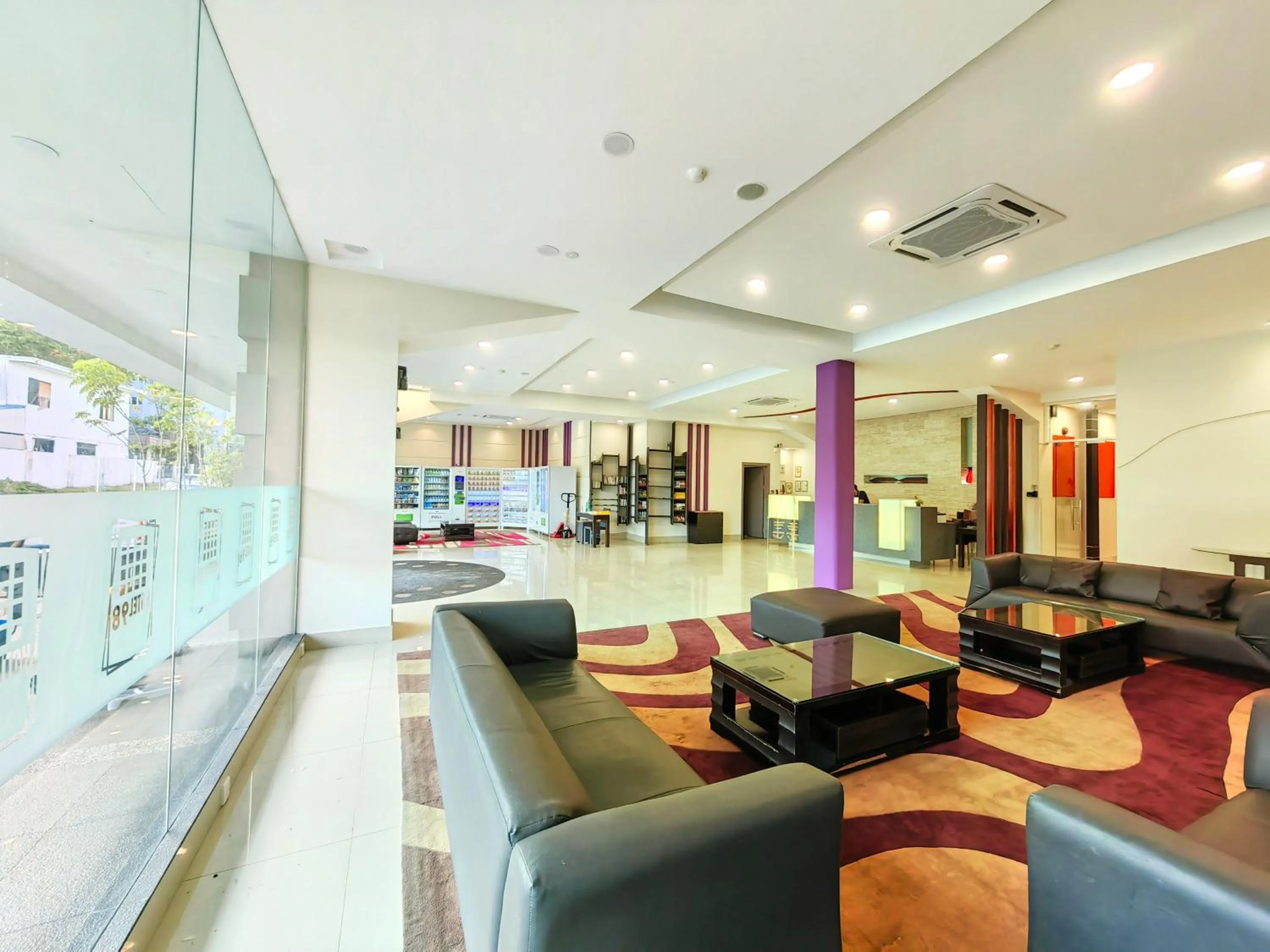 Lobby or reception in Hotel 98