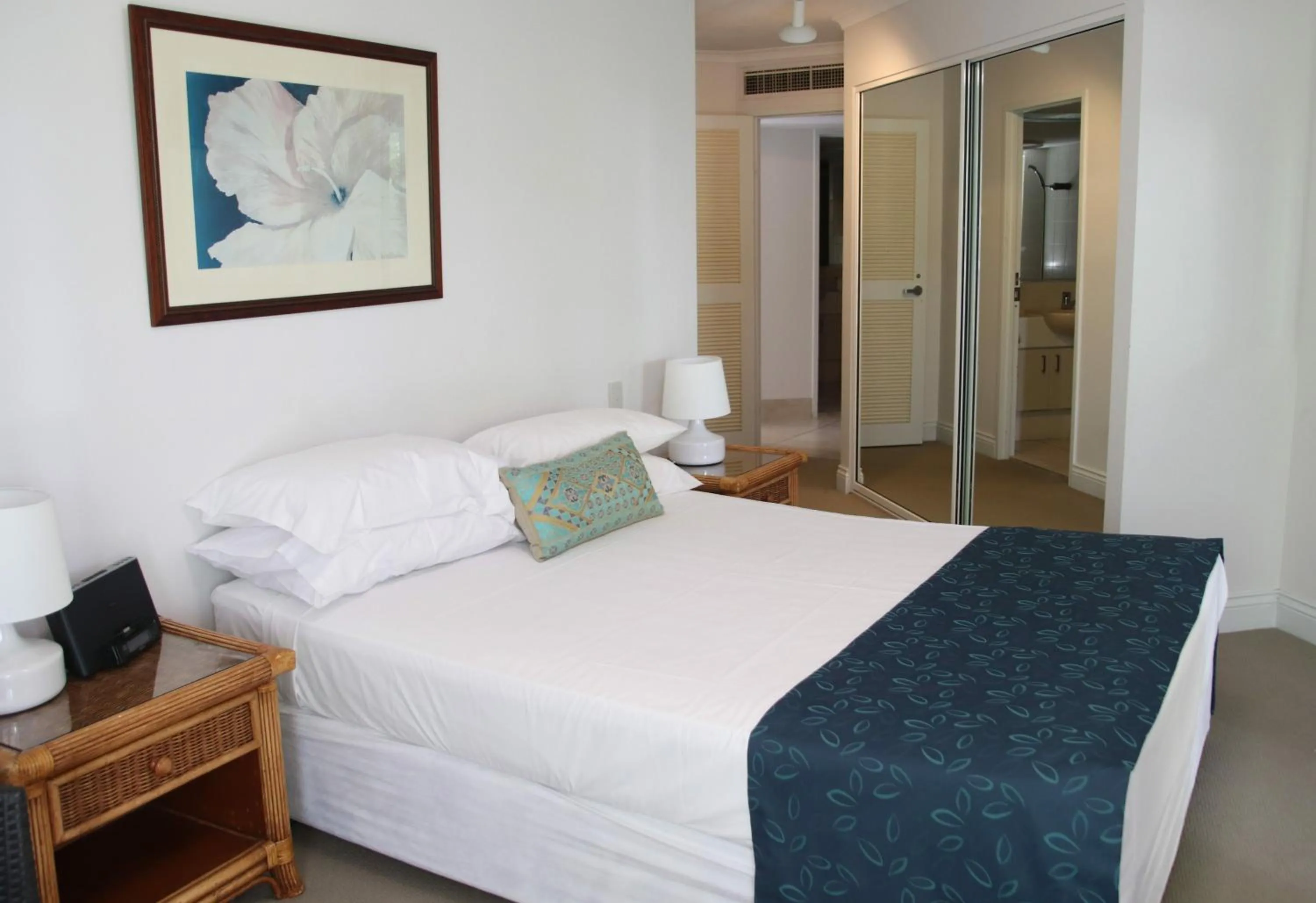 Bedroom, Bed in 181 The Esplanade