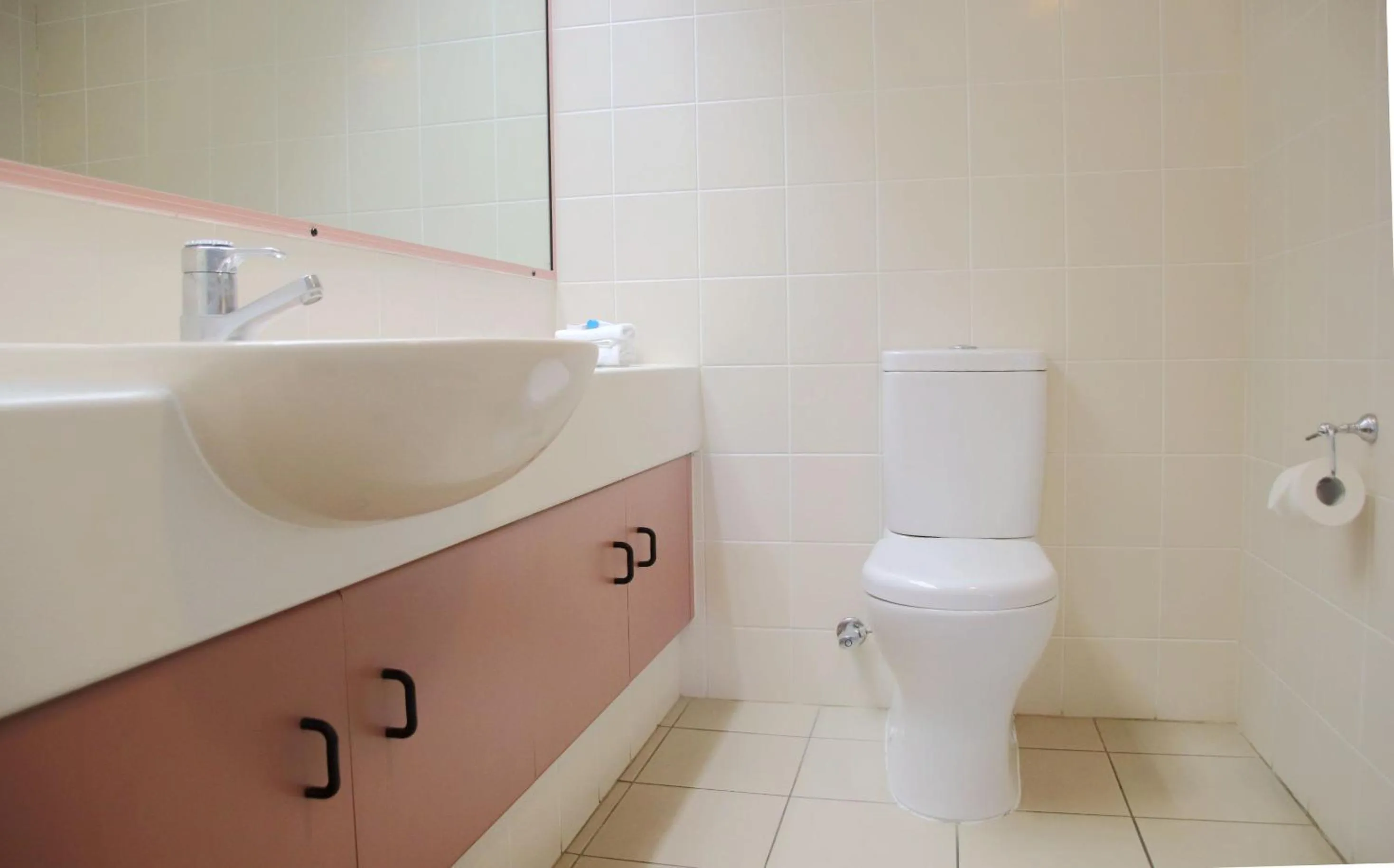 Bathroom in 181 The Esplanade