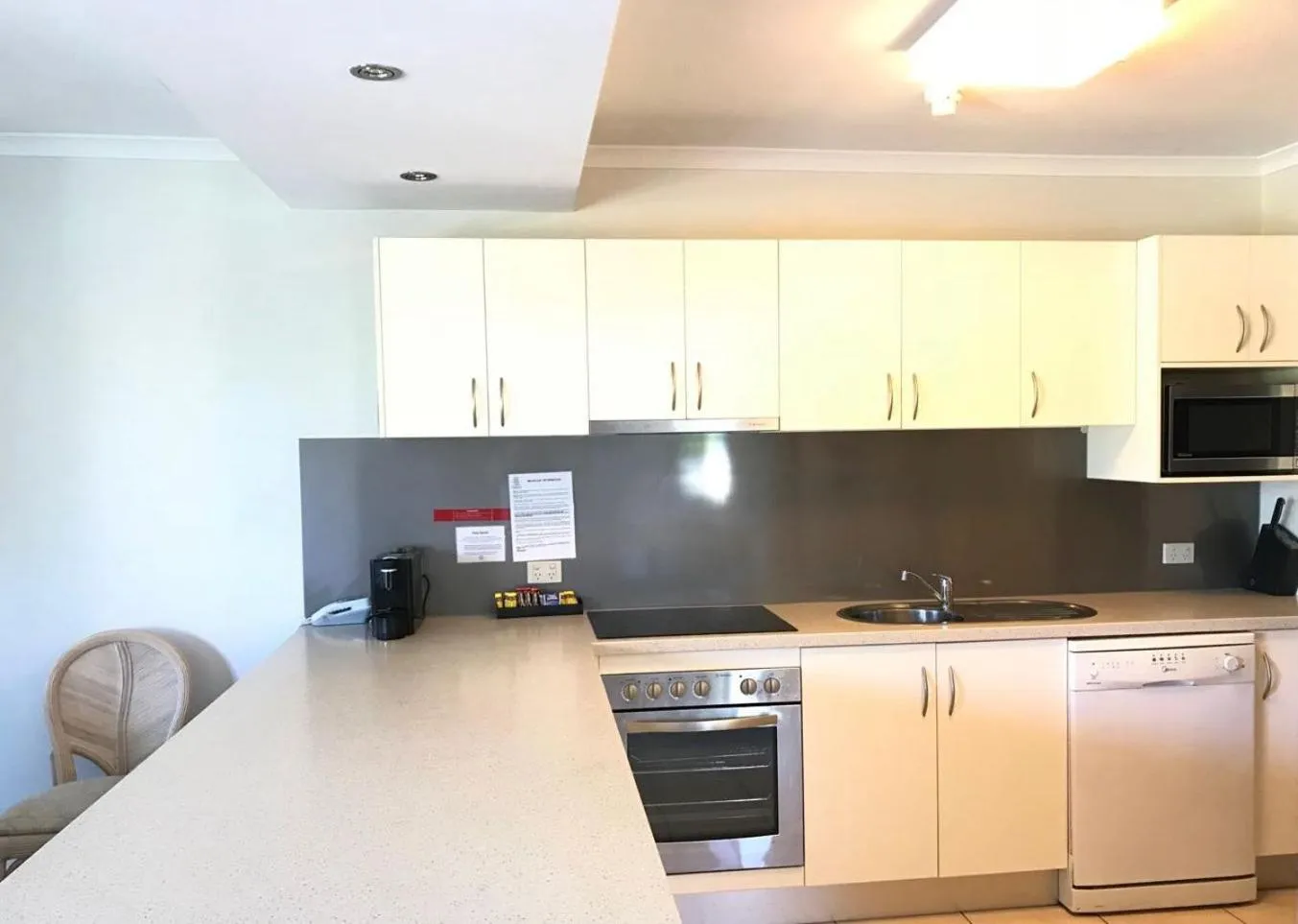 Kitchen or kitchenette in 181 The Esplanade