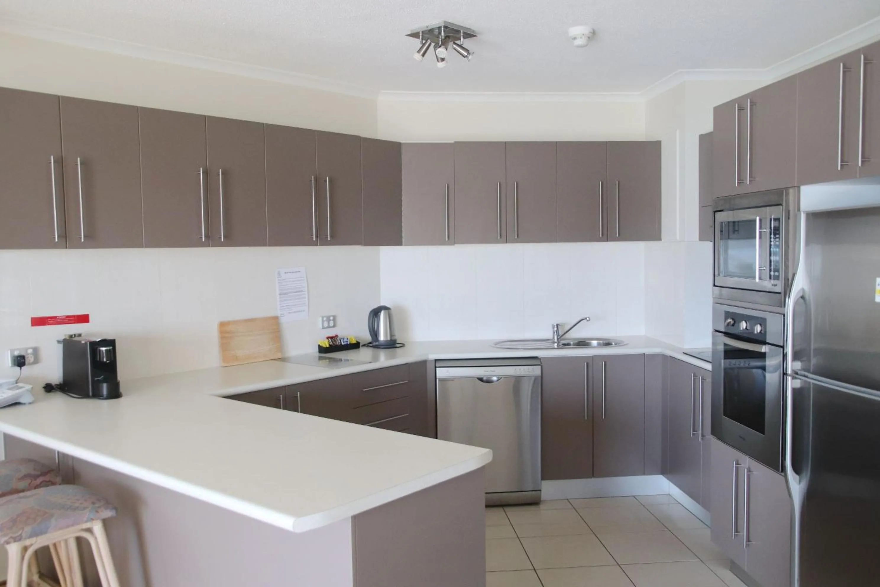 Kitchen or kitchenette in 181 The Esplanade