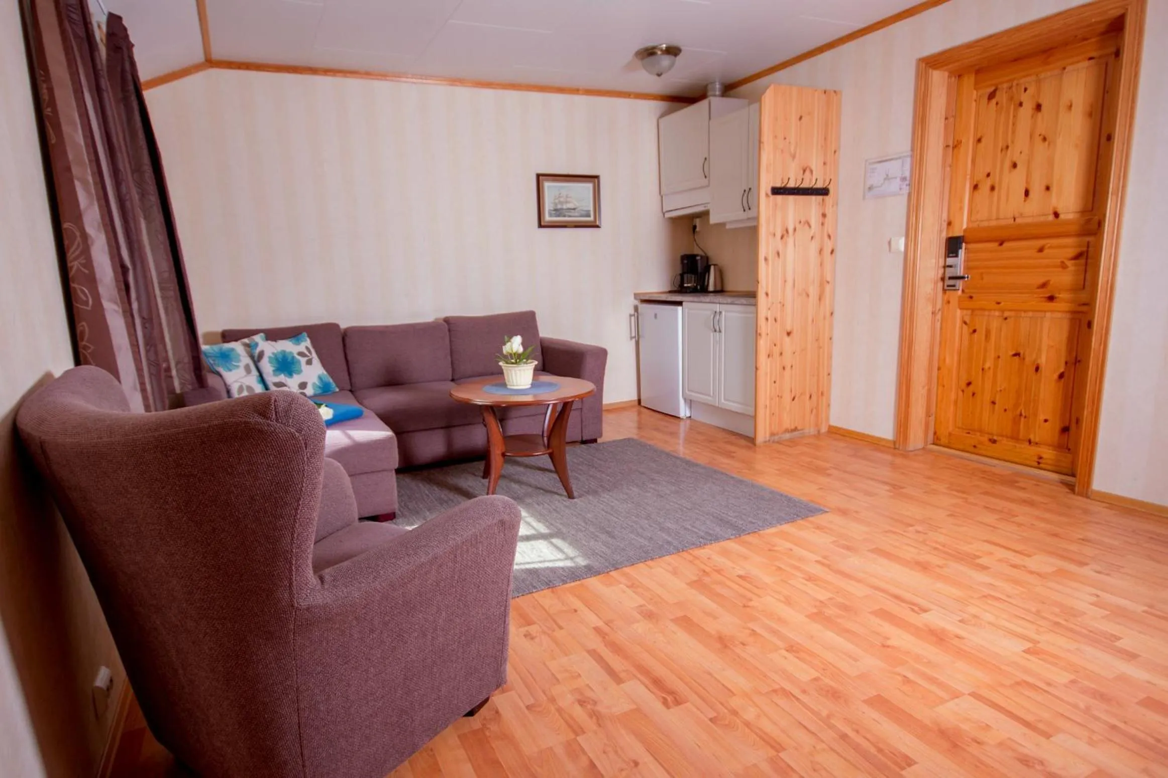 Photo of the whole room in Grimstad Vertshus