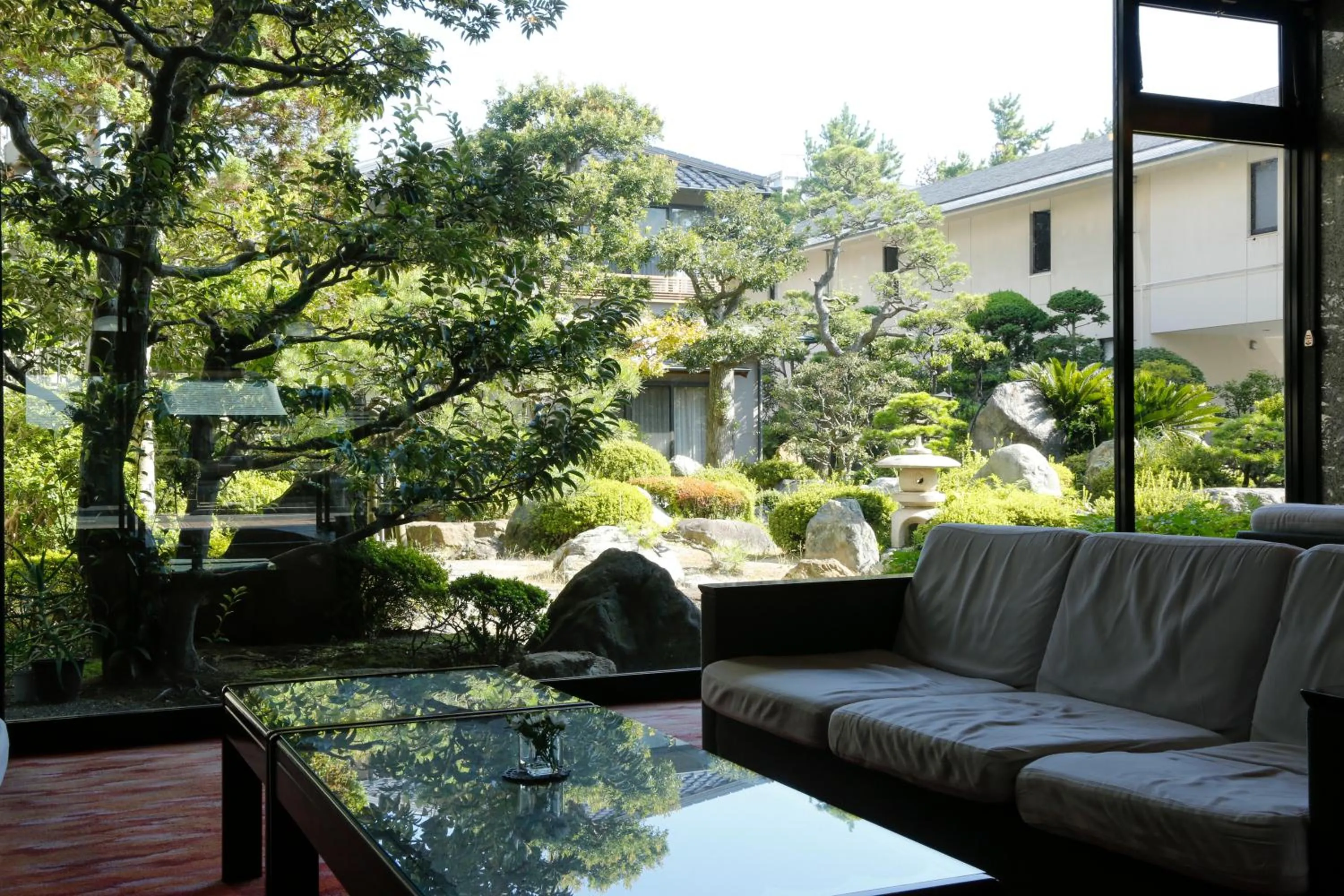 Garden in Mitsui Bekkan