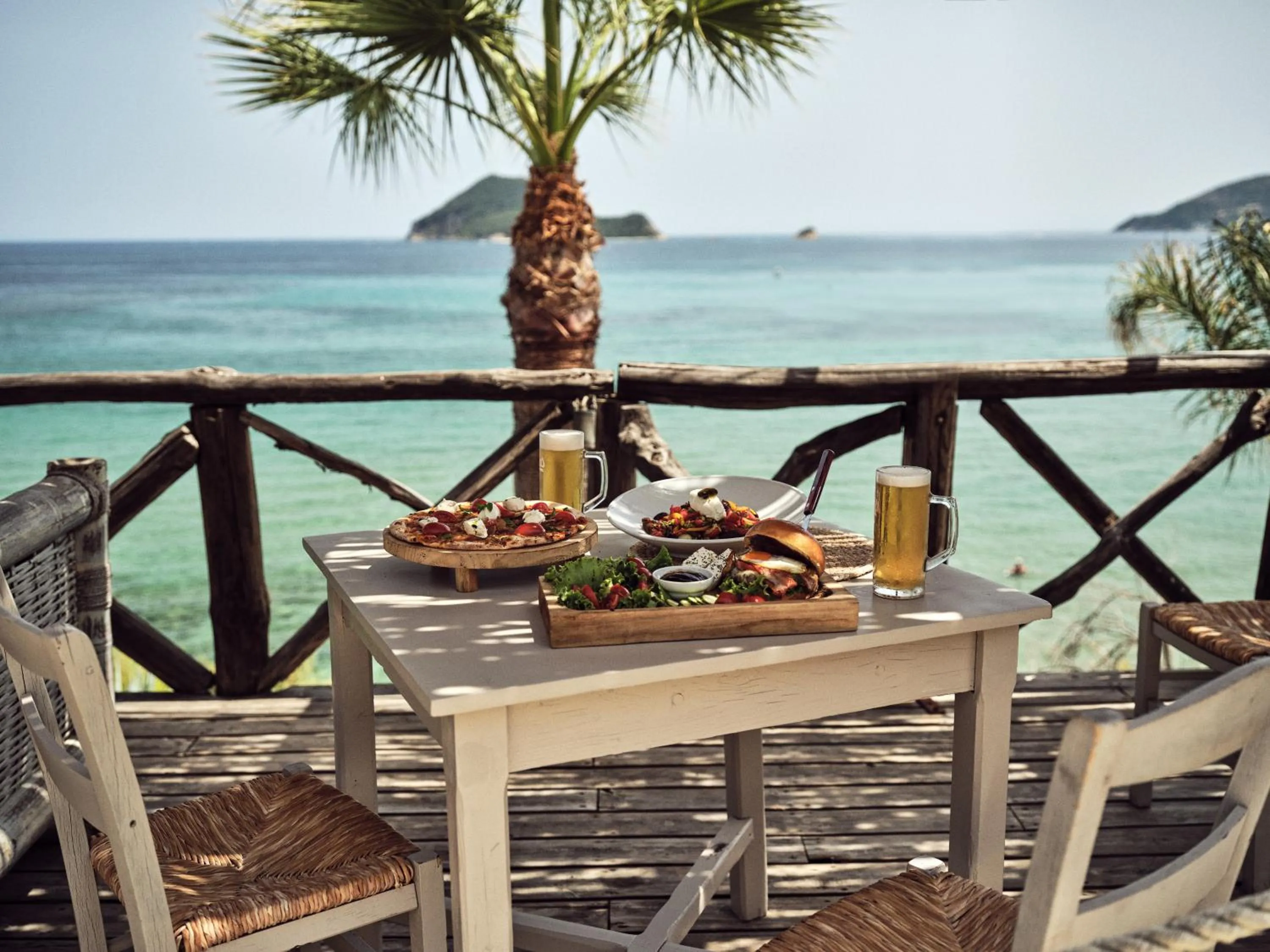 Food and drinks in Gloria Maris Hotel Suites and Villas