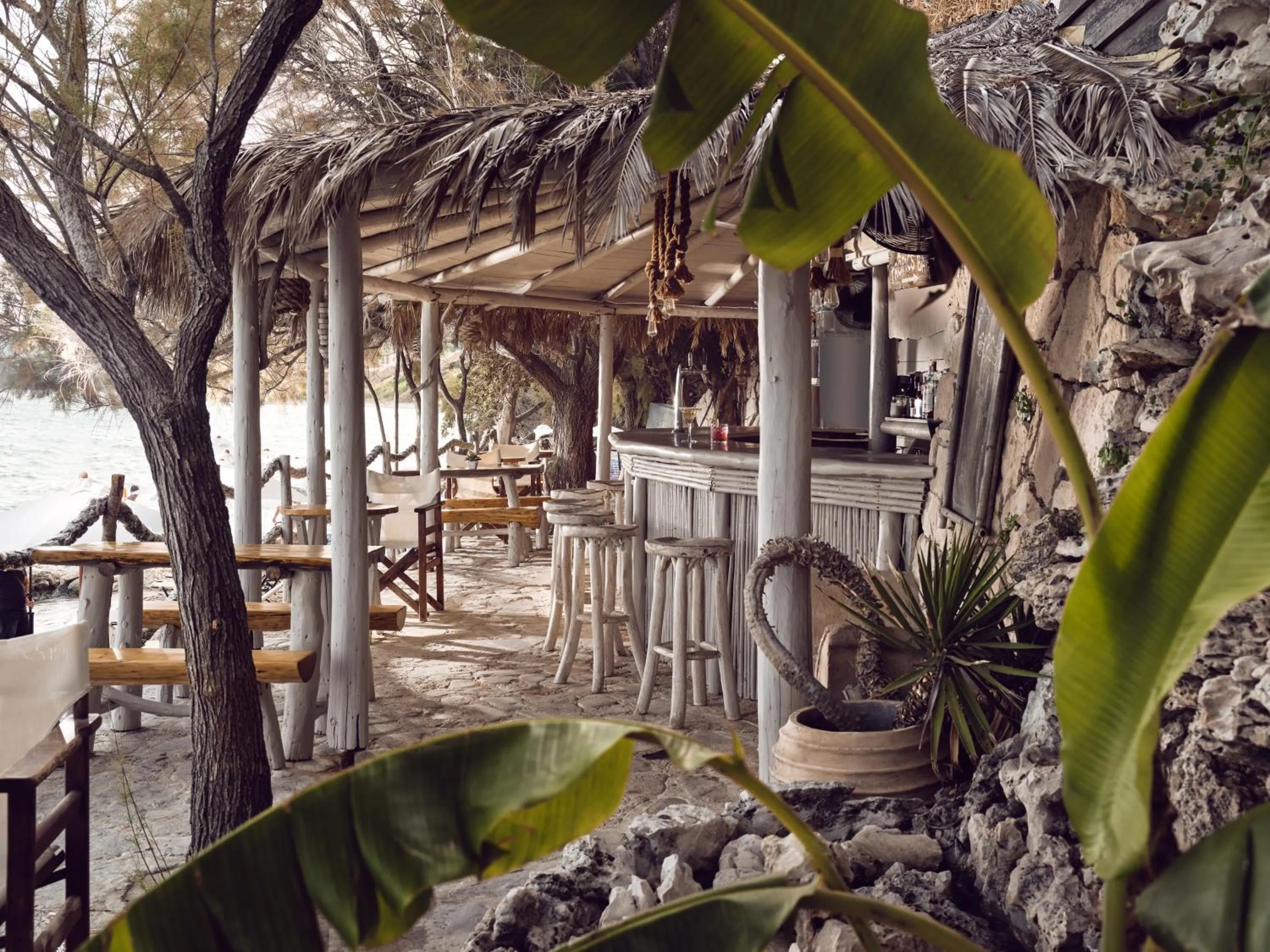 Lounge or bar in Gloria Maris Hotel Suites and Villas