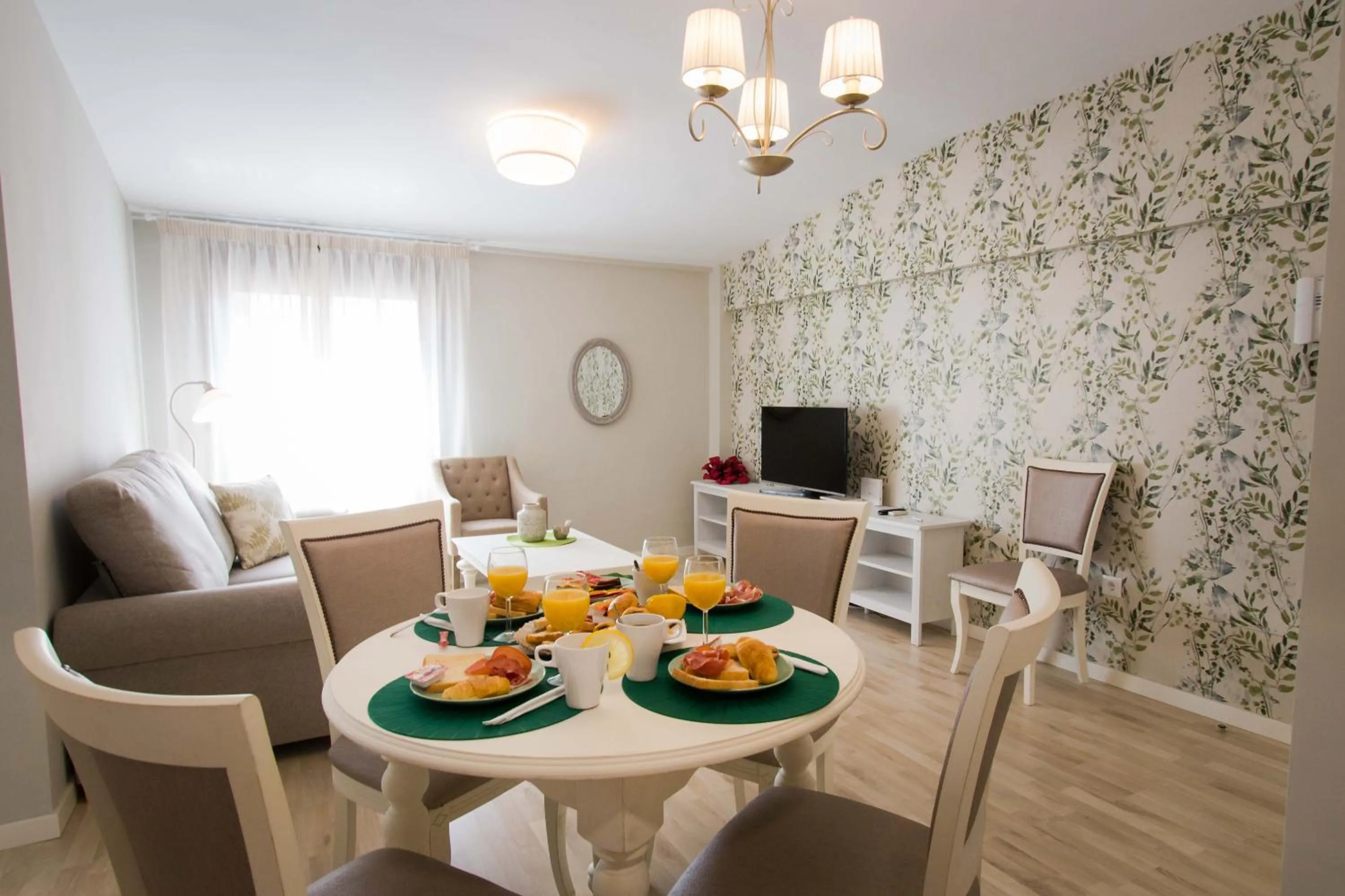 Holidays2Malaga Suites