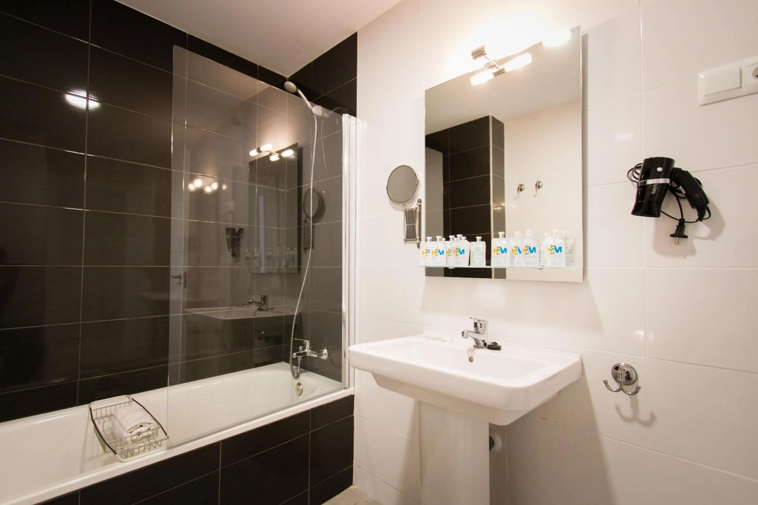 Holidays2Malaga Suites