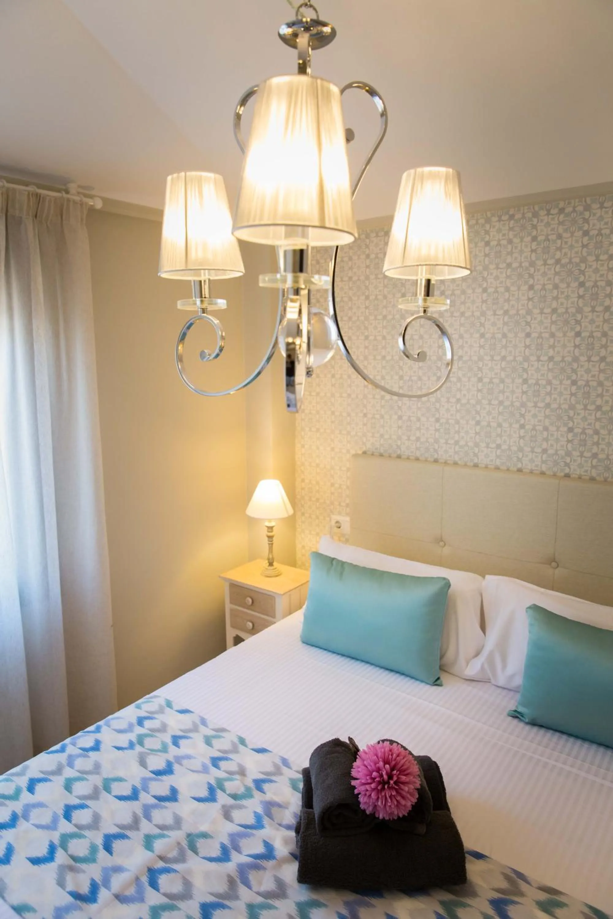 Bed in Holidays2Malaga Suites