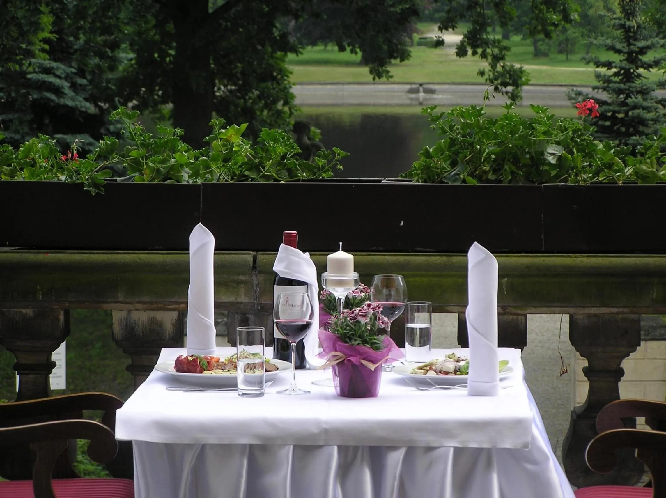 Restaurant/places to eat in Hotel Zamek Królewski w Rydzynie